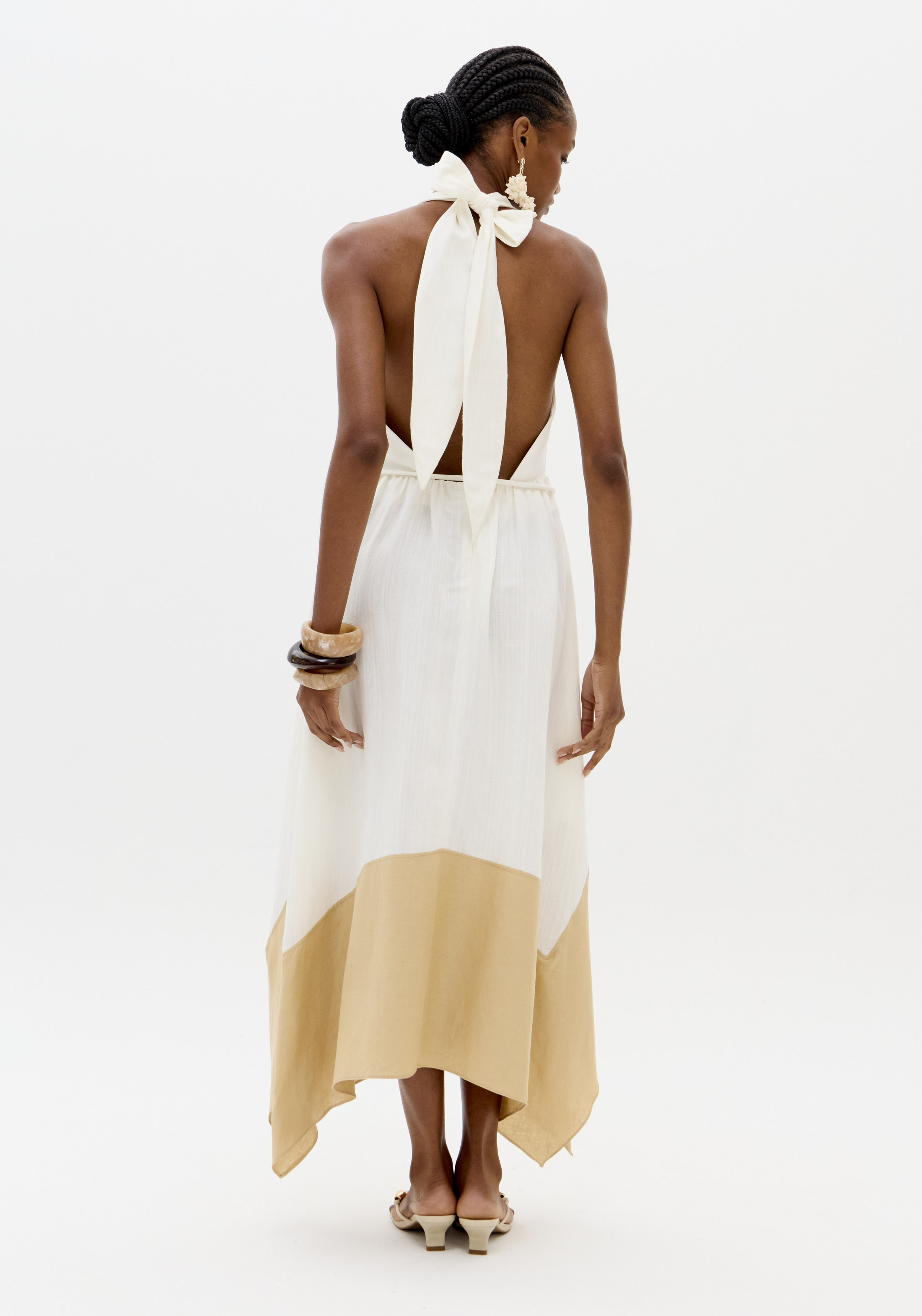 Vestido Comprido Branco e Bege - Lança Perfume 2