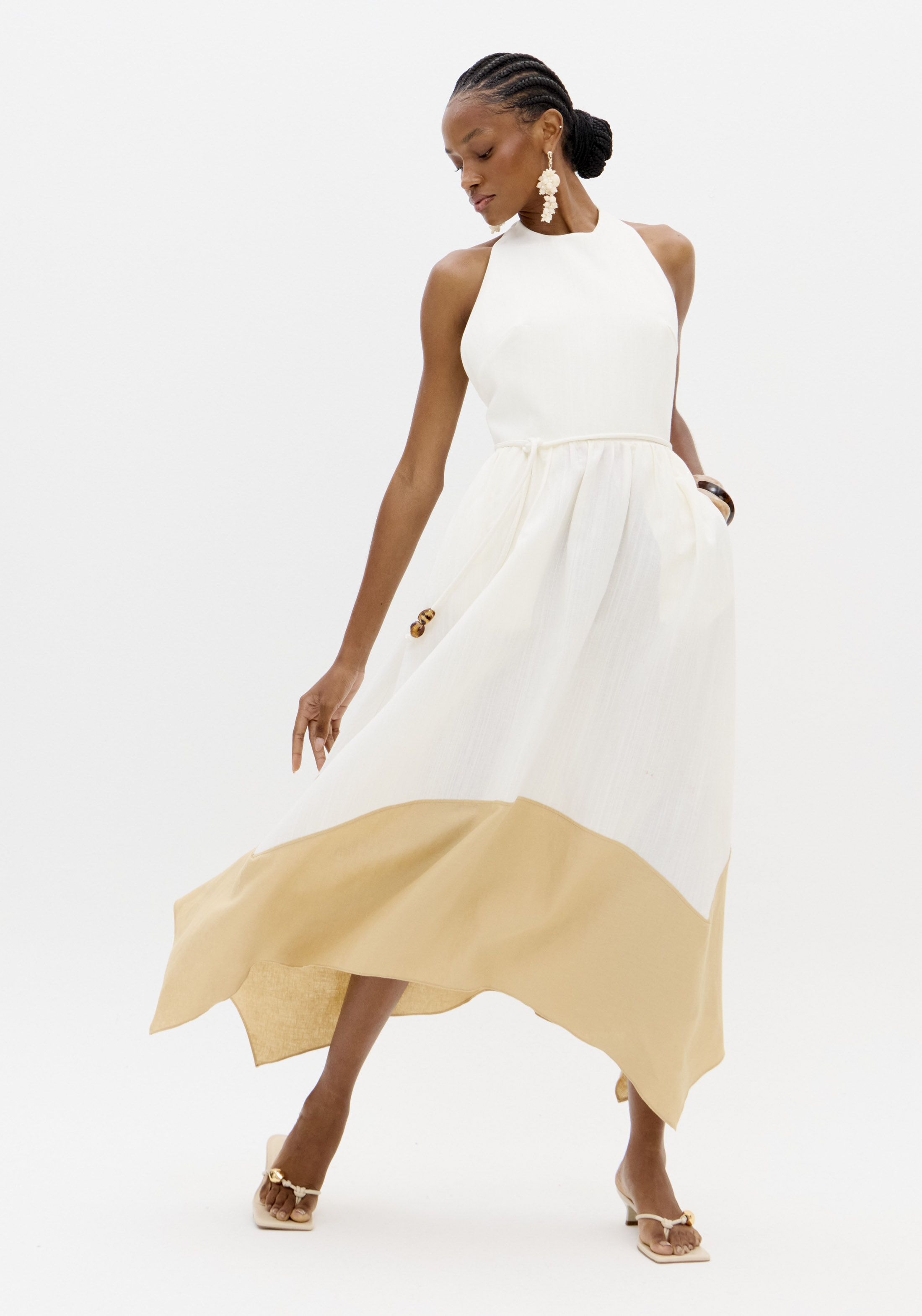 Vestido Comprido Branco e Bege - Lança Perfume 6