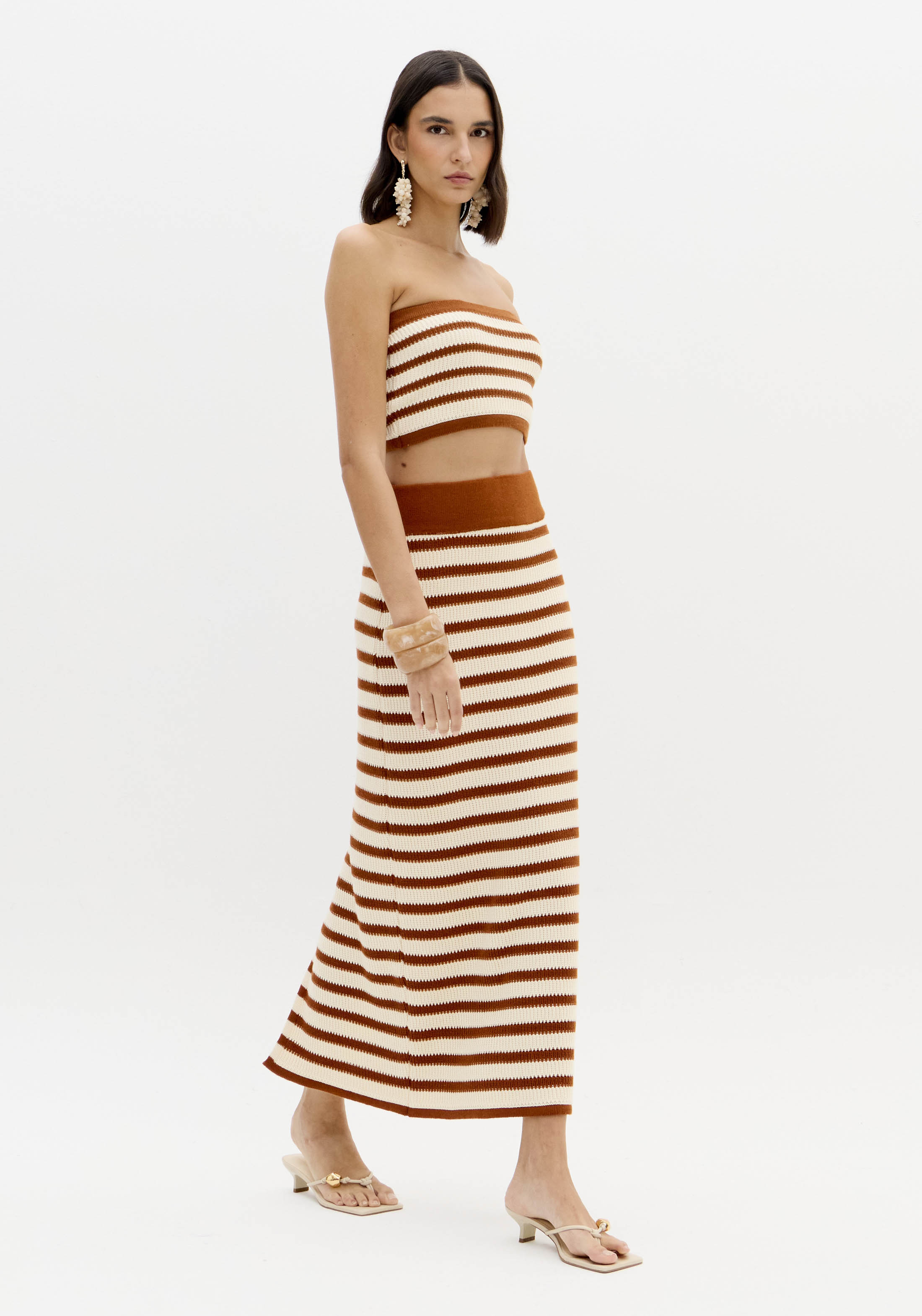 Saia Comprida em Tricô Camel e Bege - Lança Perfume 2