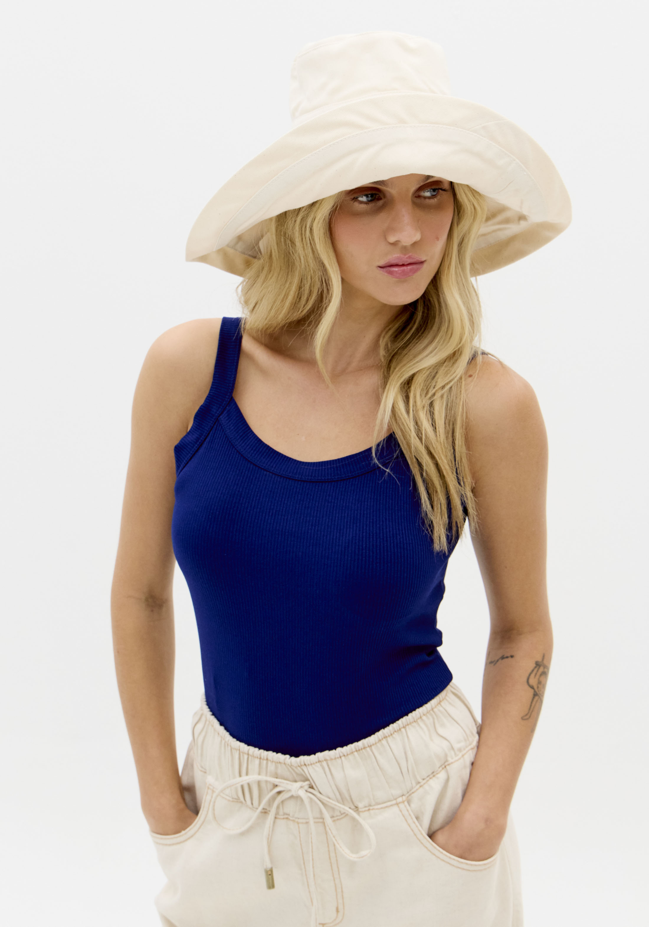 Top de Cavas Canealdo Azul Escuro - Lança Perfume 5