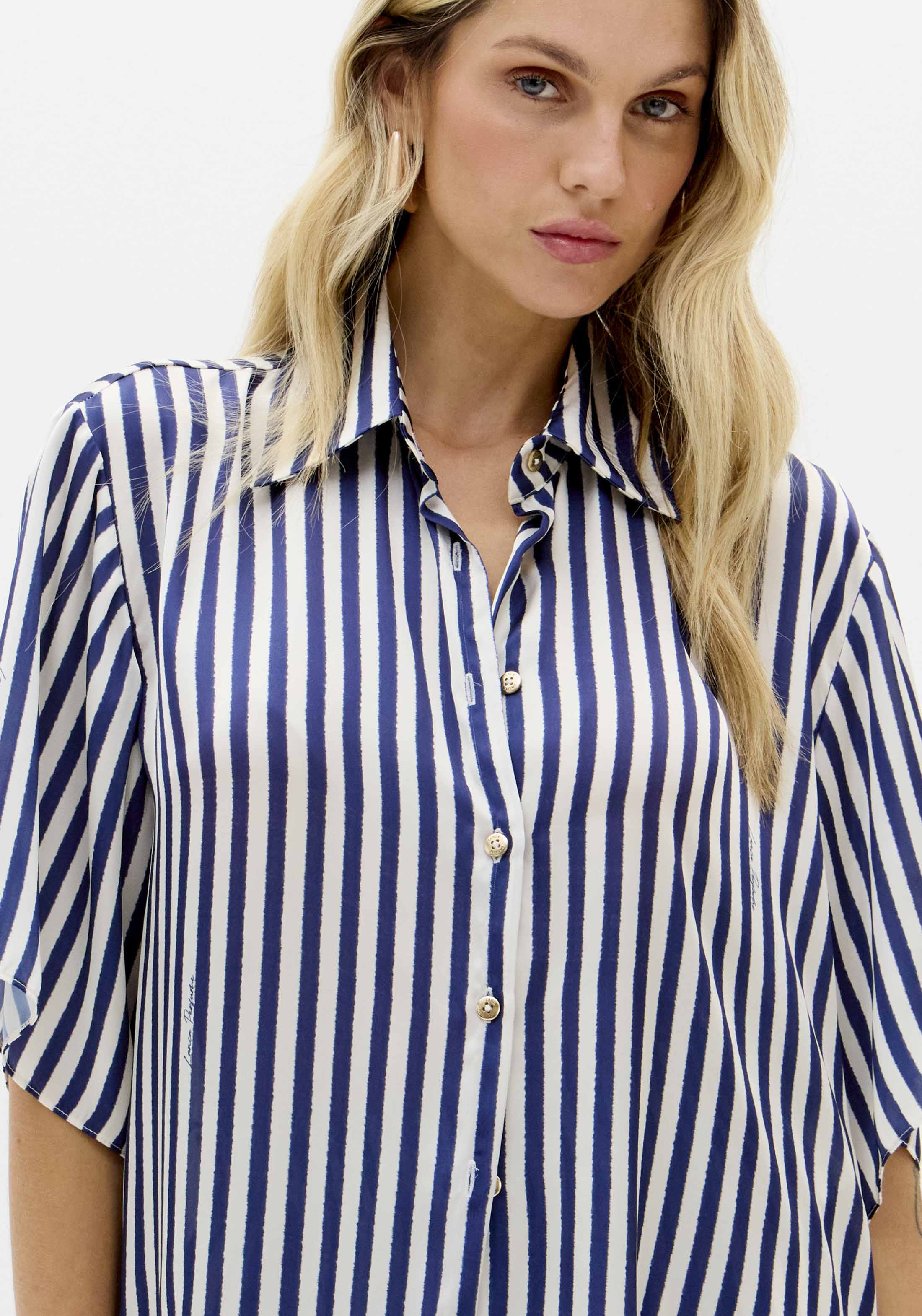 Conjunto Camisa + Calças Riscas Azul e Branco - Lança Perfume 5