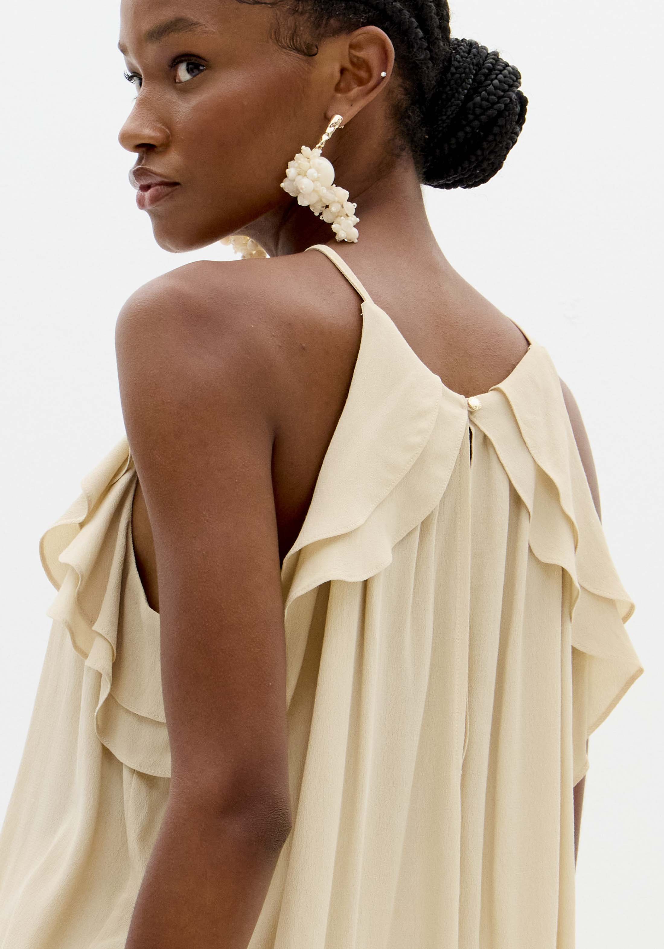 Top com Folhos Bege - Lança Perfume 3