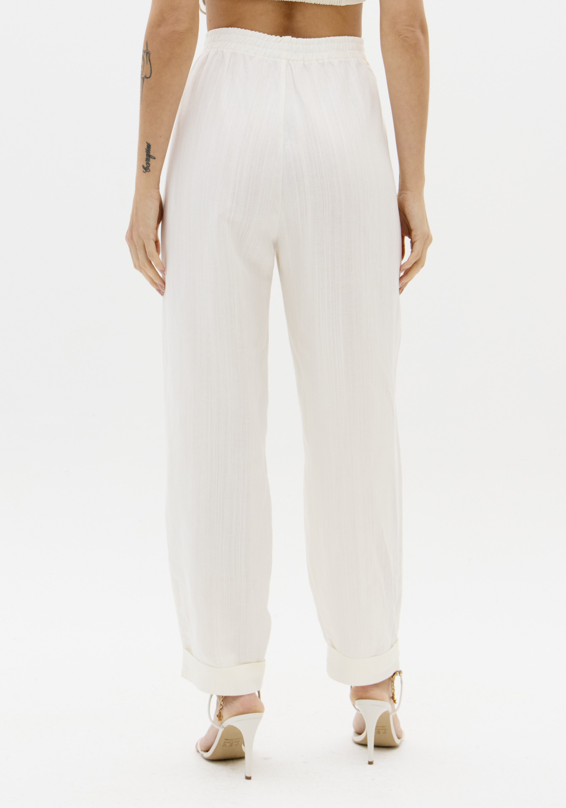 Calças em Linho Branco Lua - Lança Perfume  3