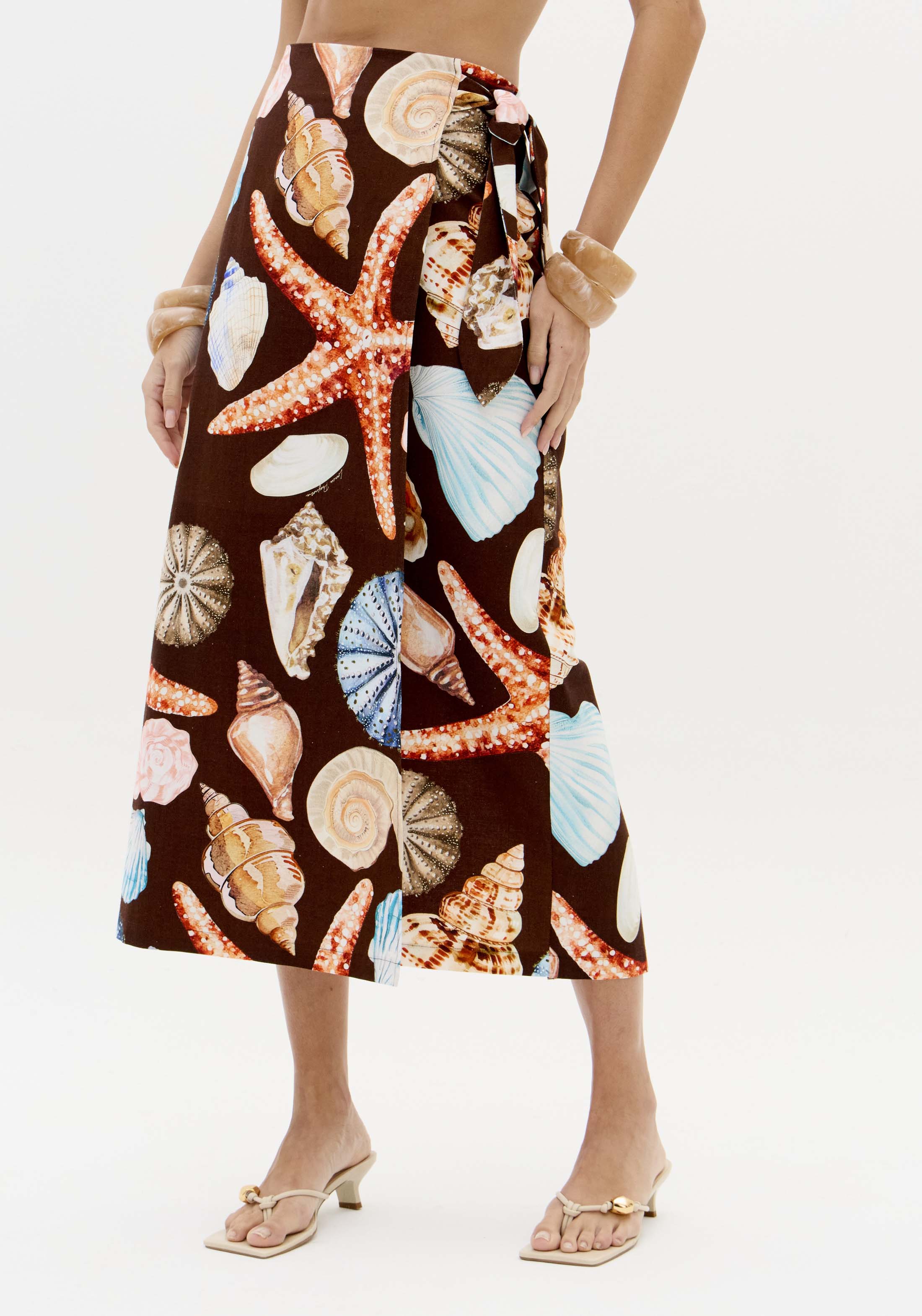 Saia Comprida Conchas SEA SUMMER Castanho - Lança Perfume  1