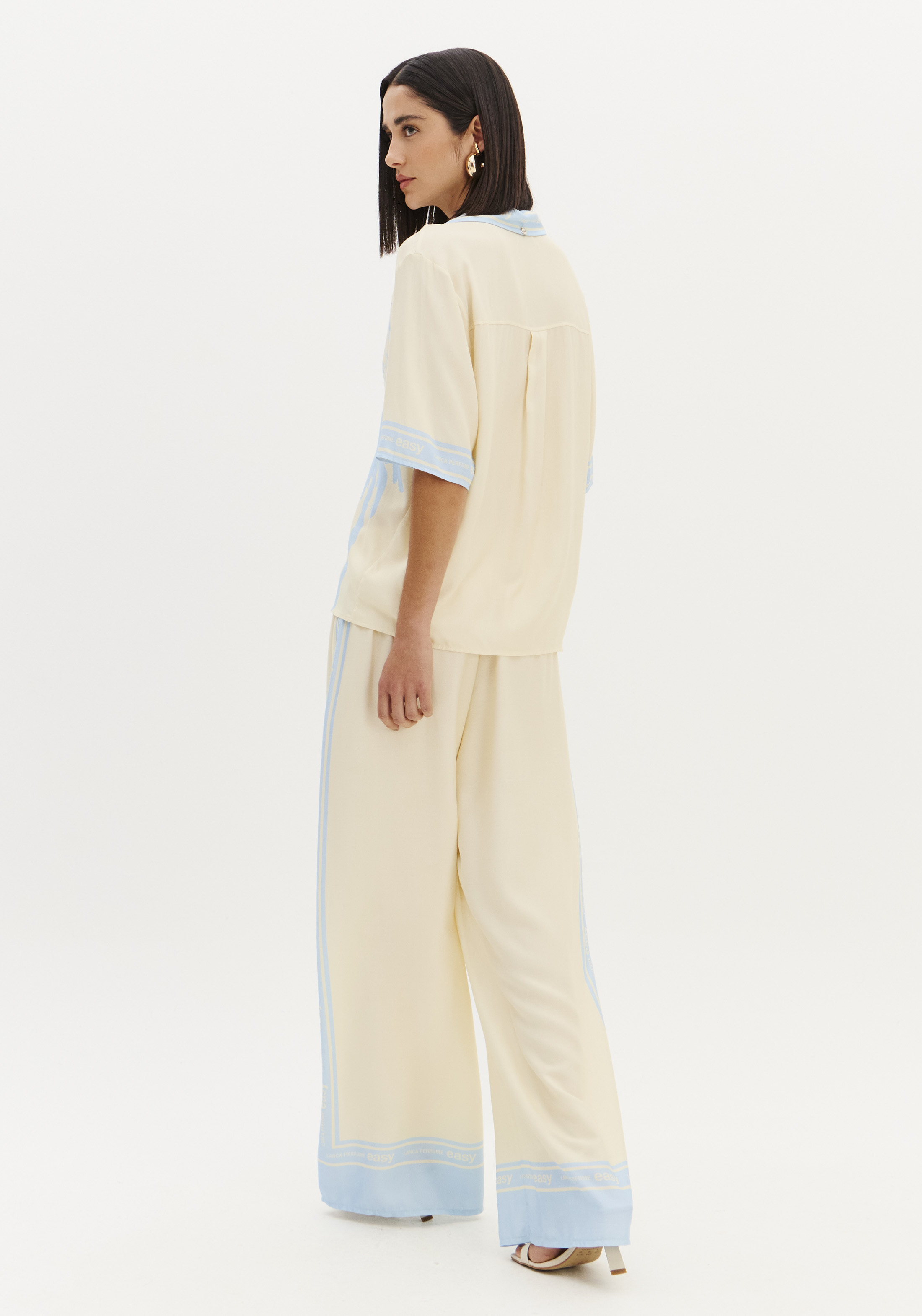 Camisa Manga Curat Bege e Azul - Lança Perfume 5