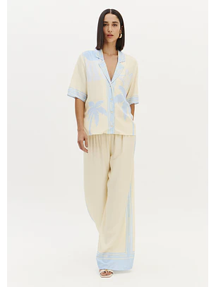 Camisa Manga Curta TROPICAL ESCAPE Bege e Azul - Lança Perfume