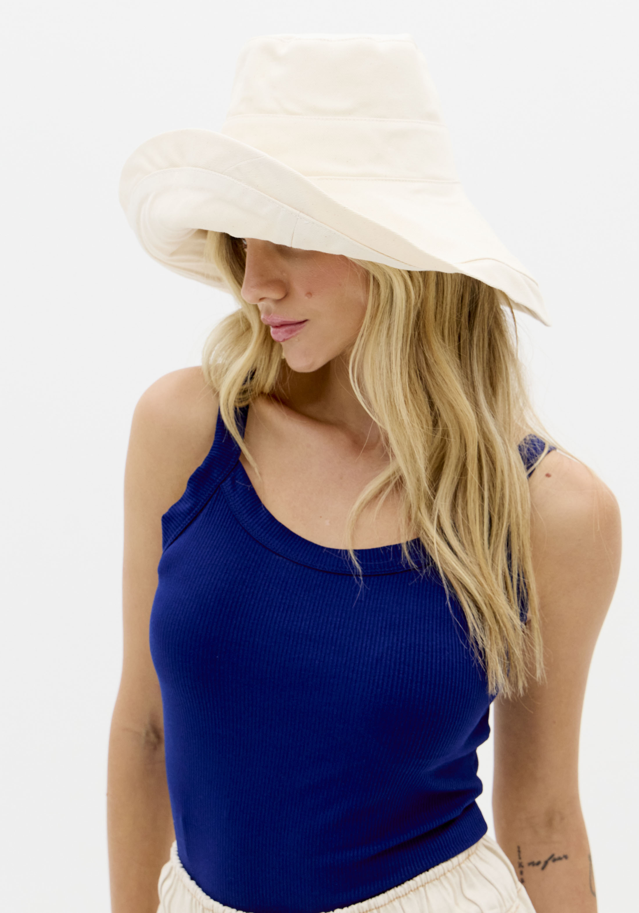 Chapéu em Algodão Creme - Lança Perfume  3