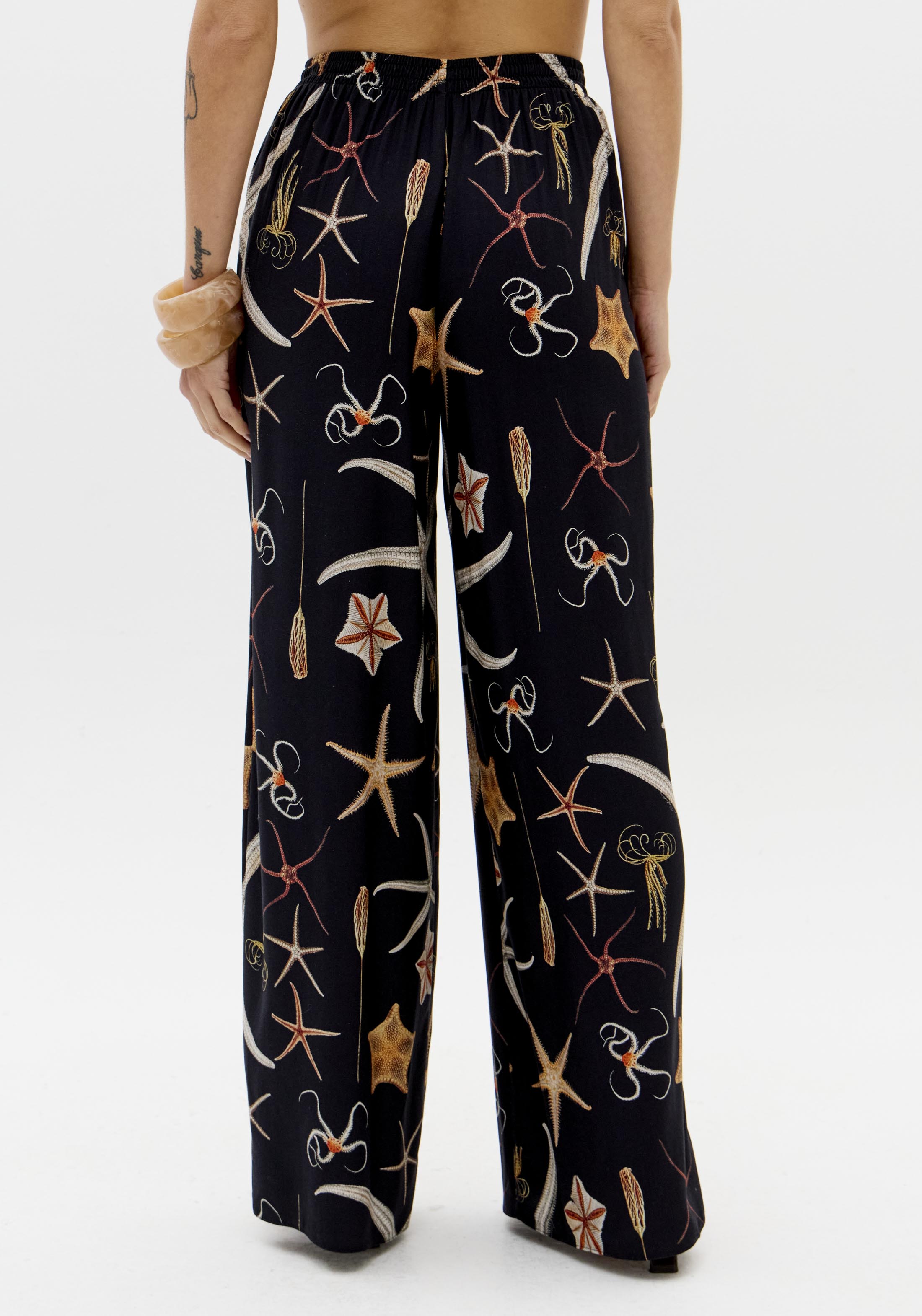 Calças Largas STARFISH Preto - Lança Perfume 3