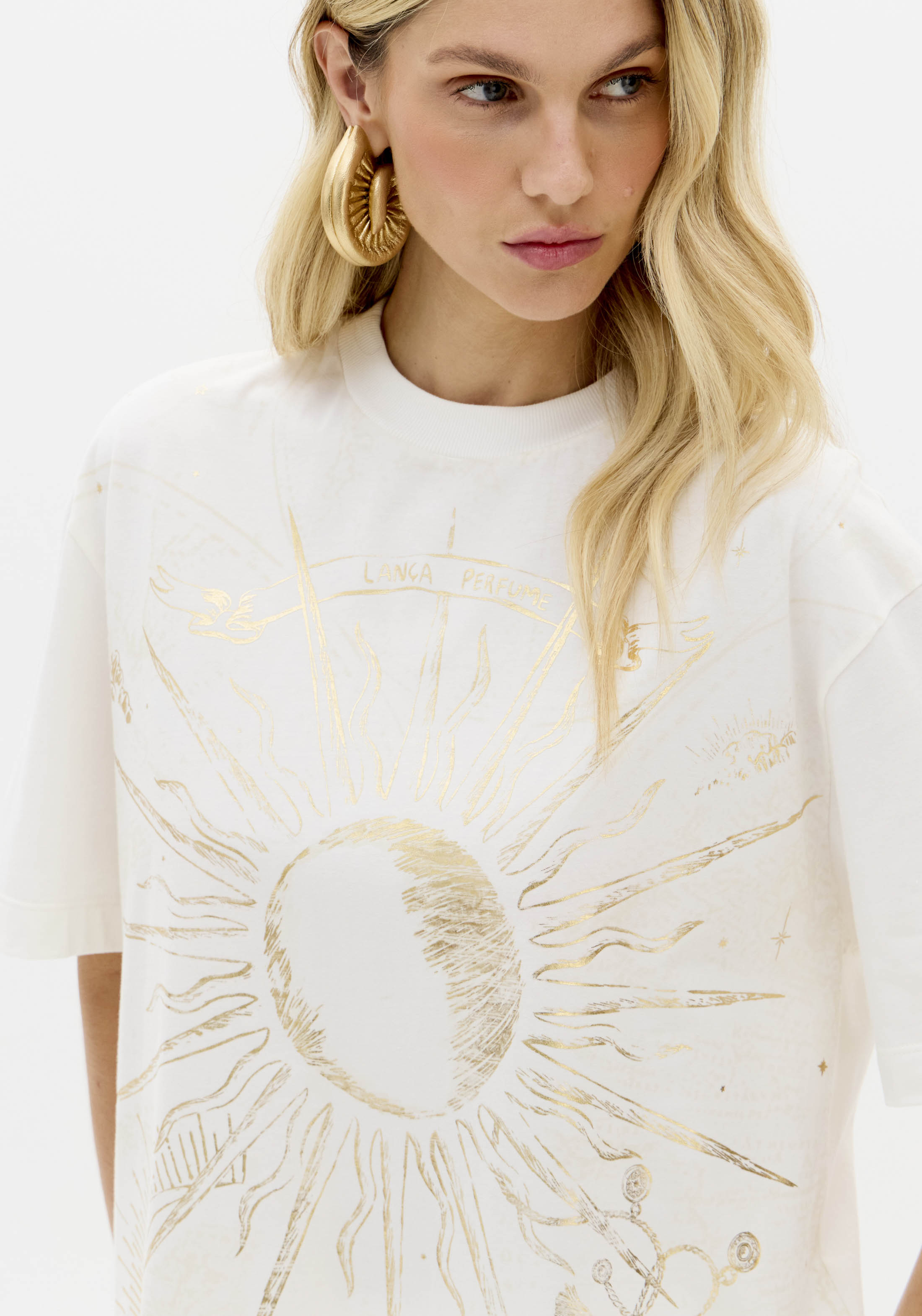 T-shirt Oversize Sol Branco - Lança Perfume  2