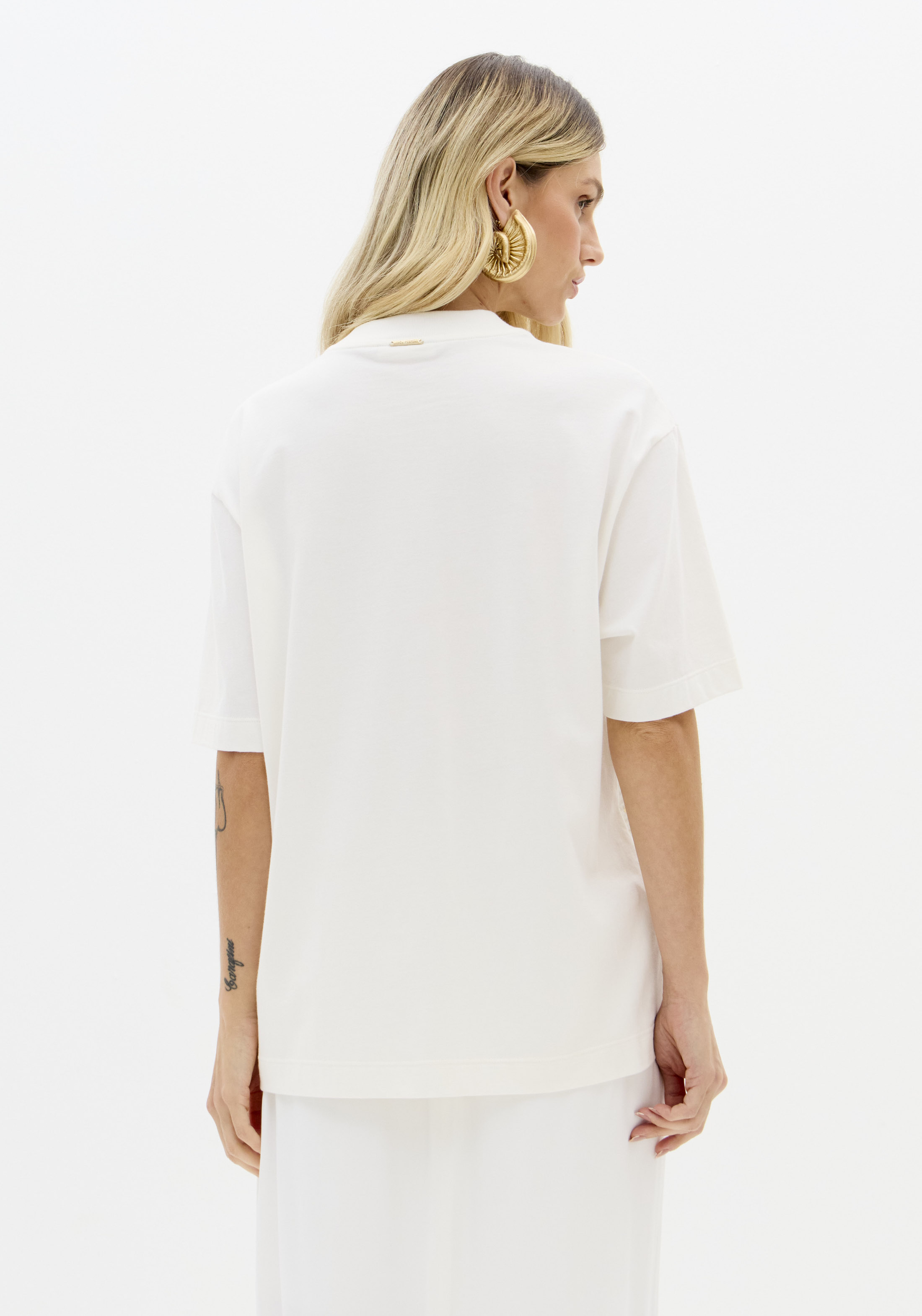 T-shirt Oversize Sol Branco - Lança Perfume  4