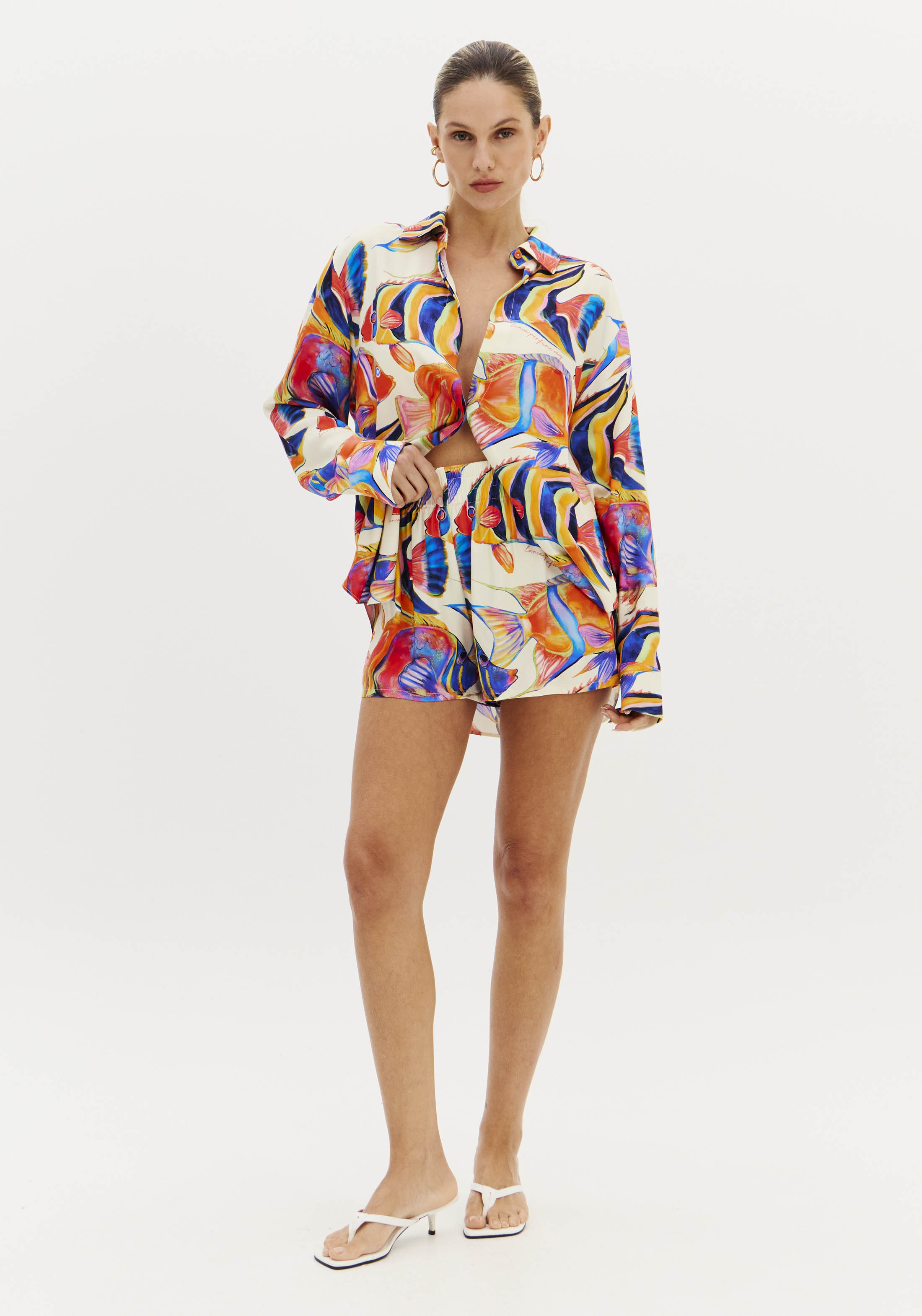 Camisa Solta Peixes OCEANI GLOW Multi - Lança Perfume 4