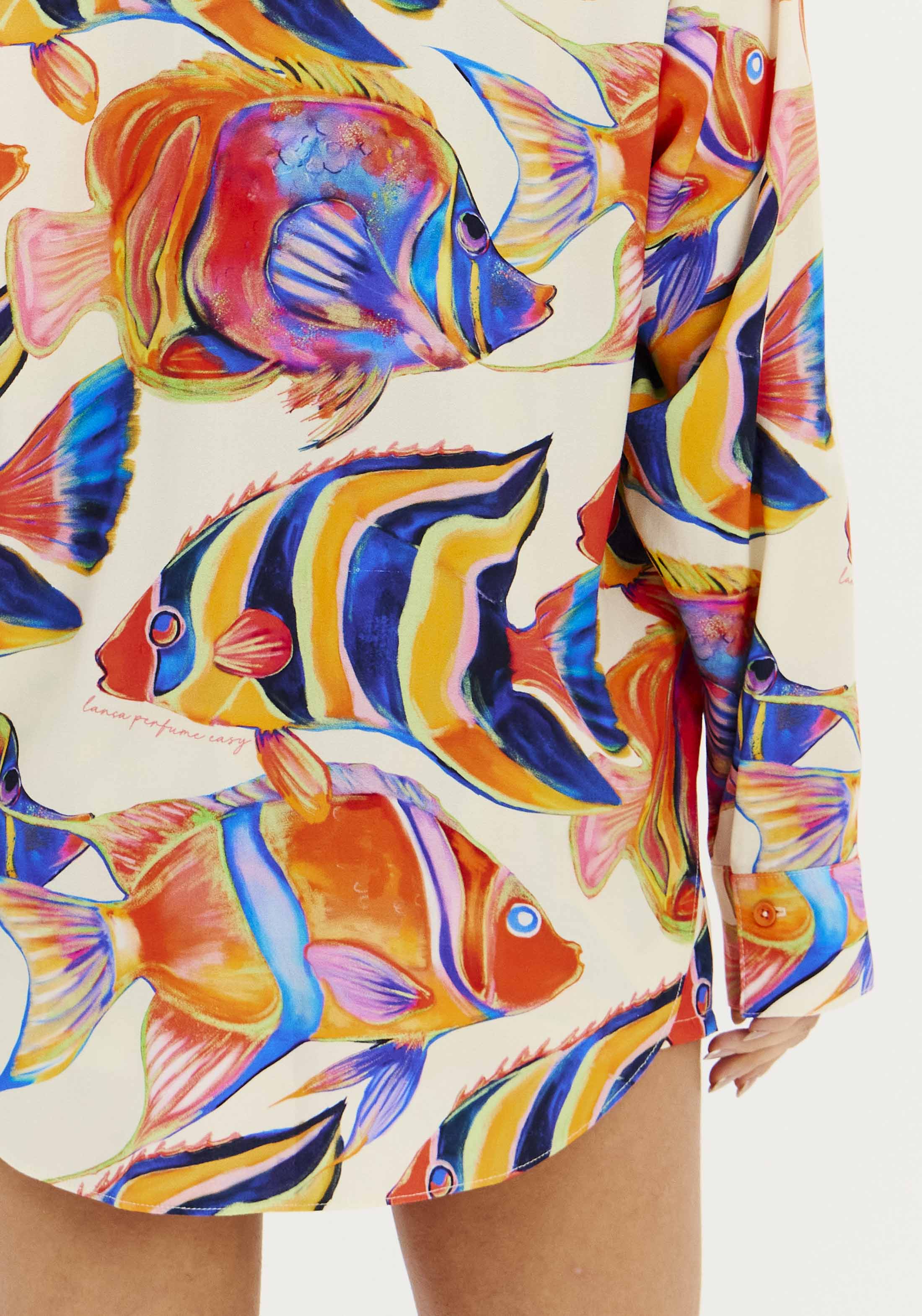 Camisa Solta Peixes OCEANI GLOW Multi - Lança Perfume 5