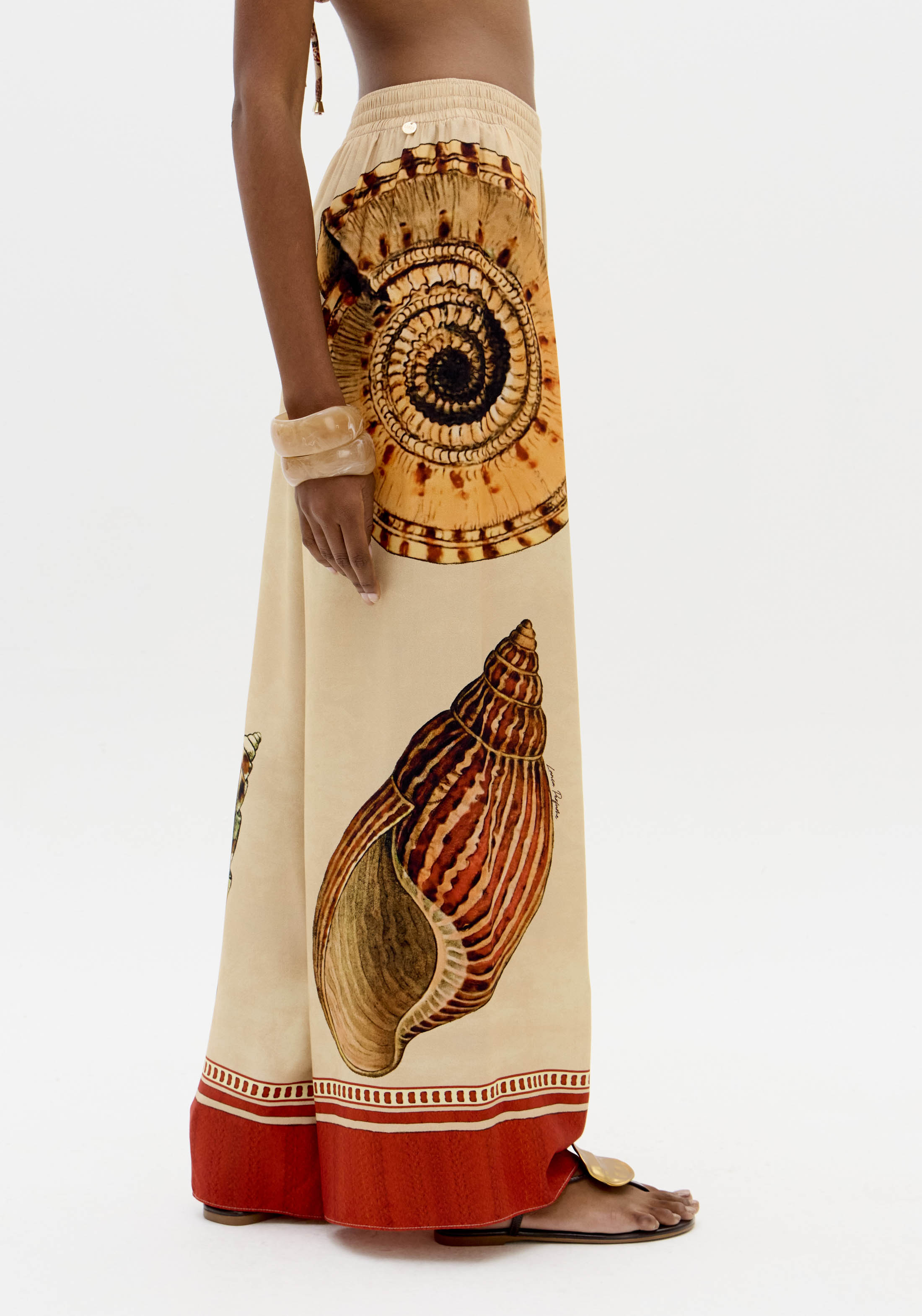 Calças Largas SHELLIS Bege - Lança Perfume 2