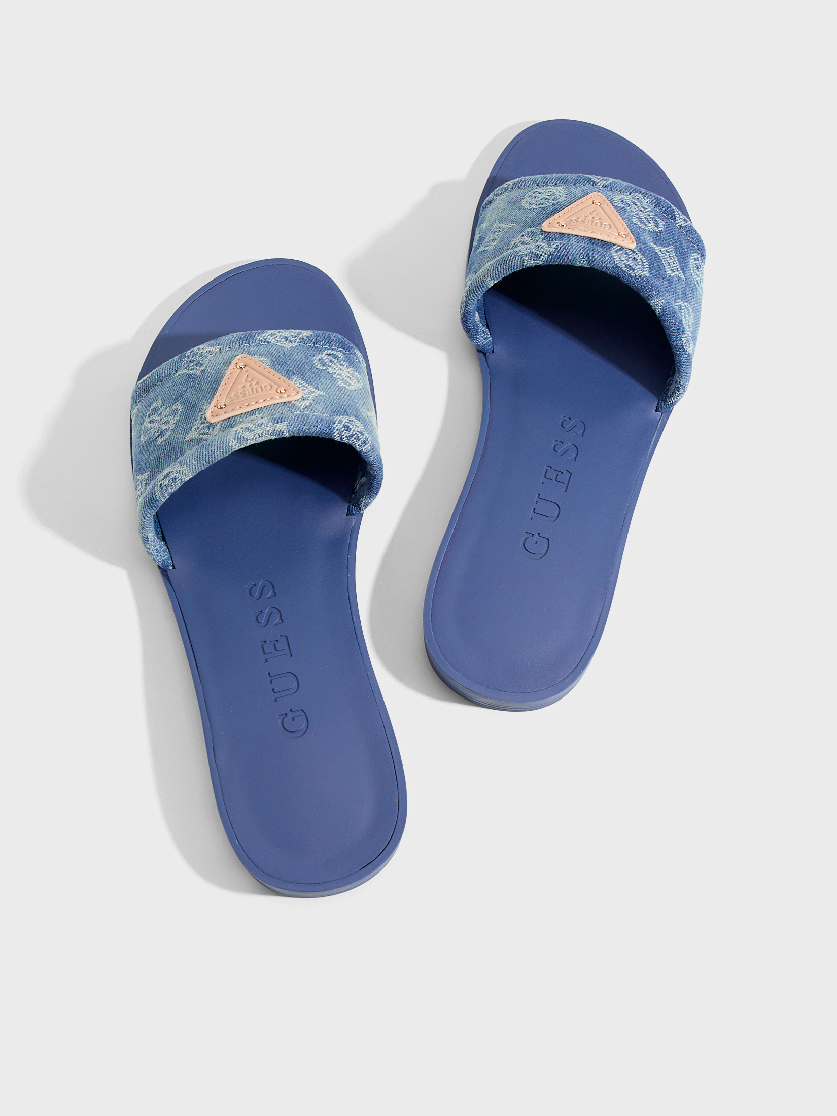 Chinelo Rasteiro ELYSONE Ganga - Guess 2