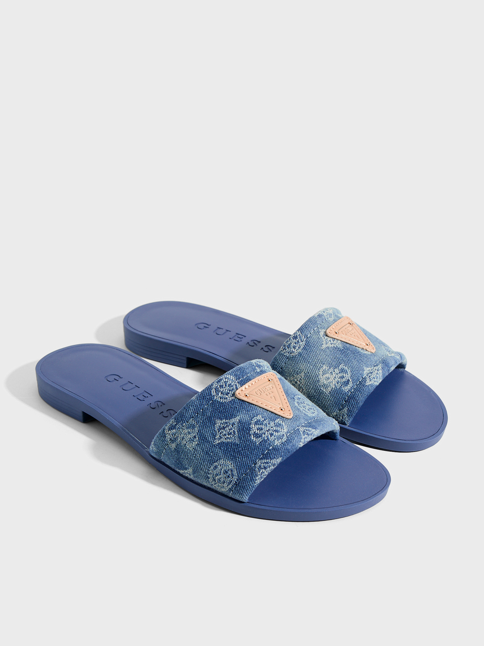 Chinelo Rasteiro ELYSONE Ganga - Guess 4