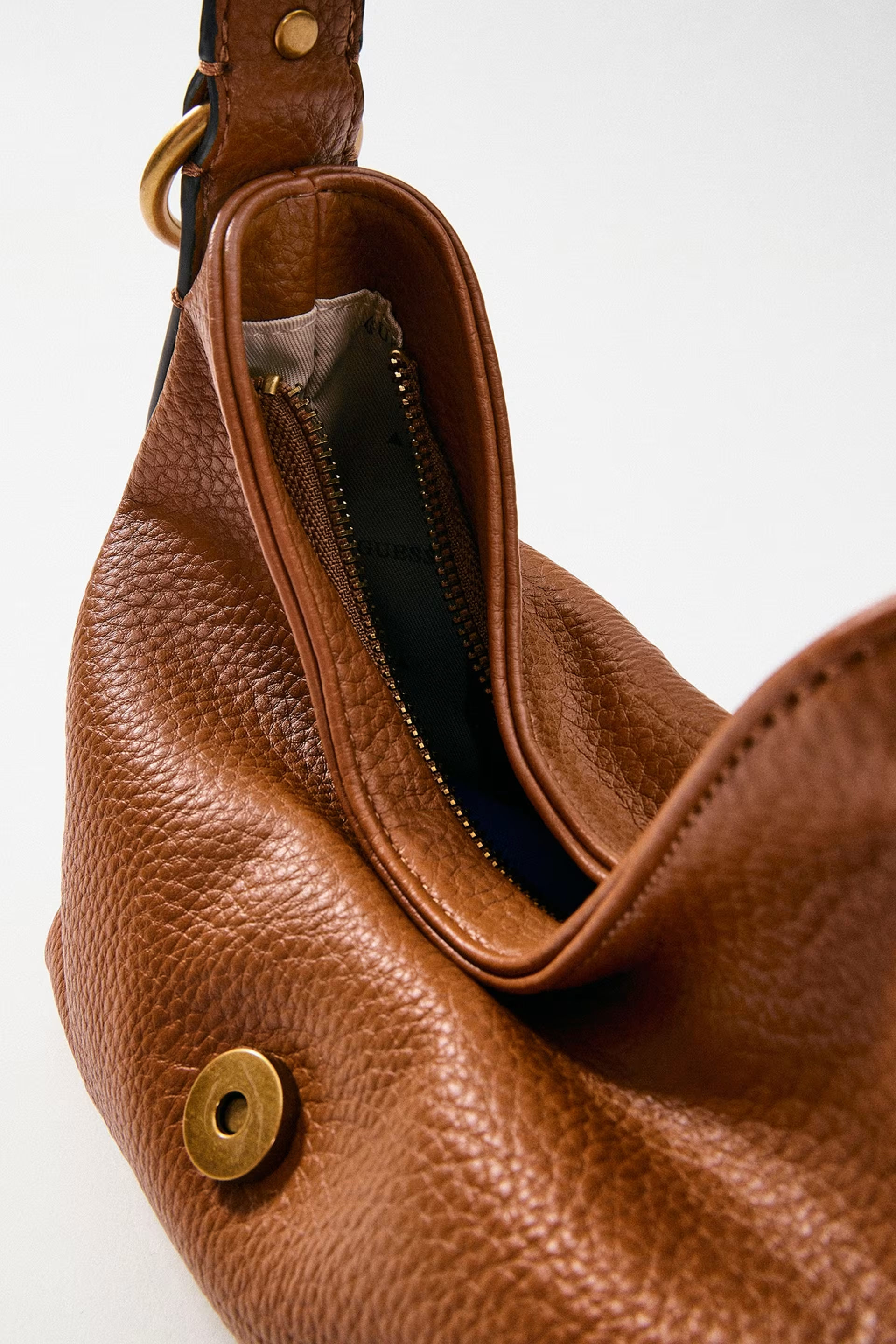 Mala de Ombro Pequena CAMDEN Camel - Guess  3