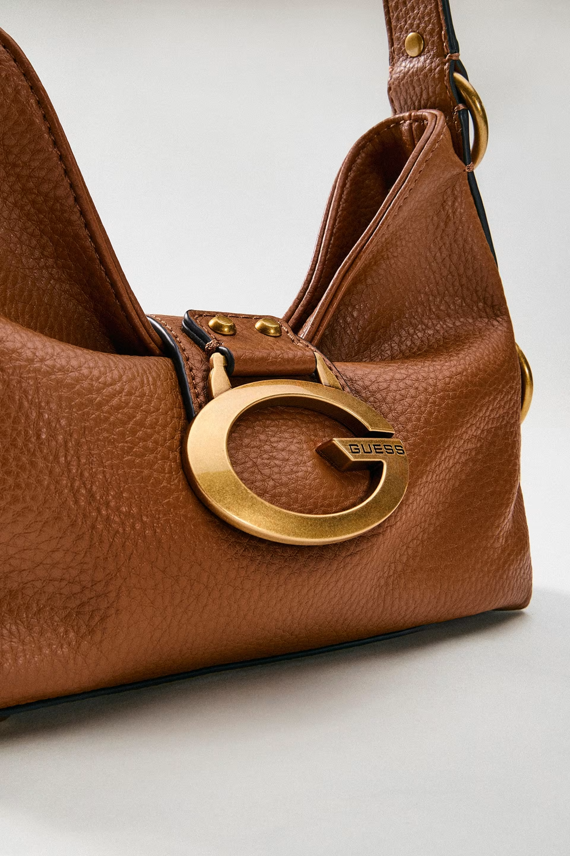 Mala de Ombro Pequena CAMDEN Camel - Guess  6