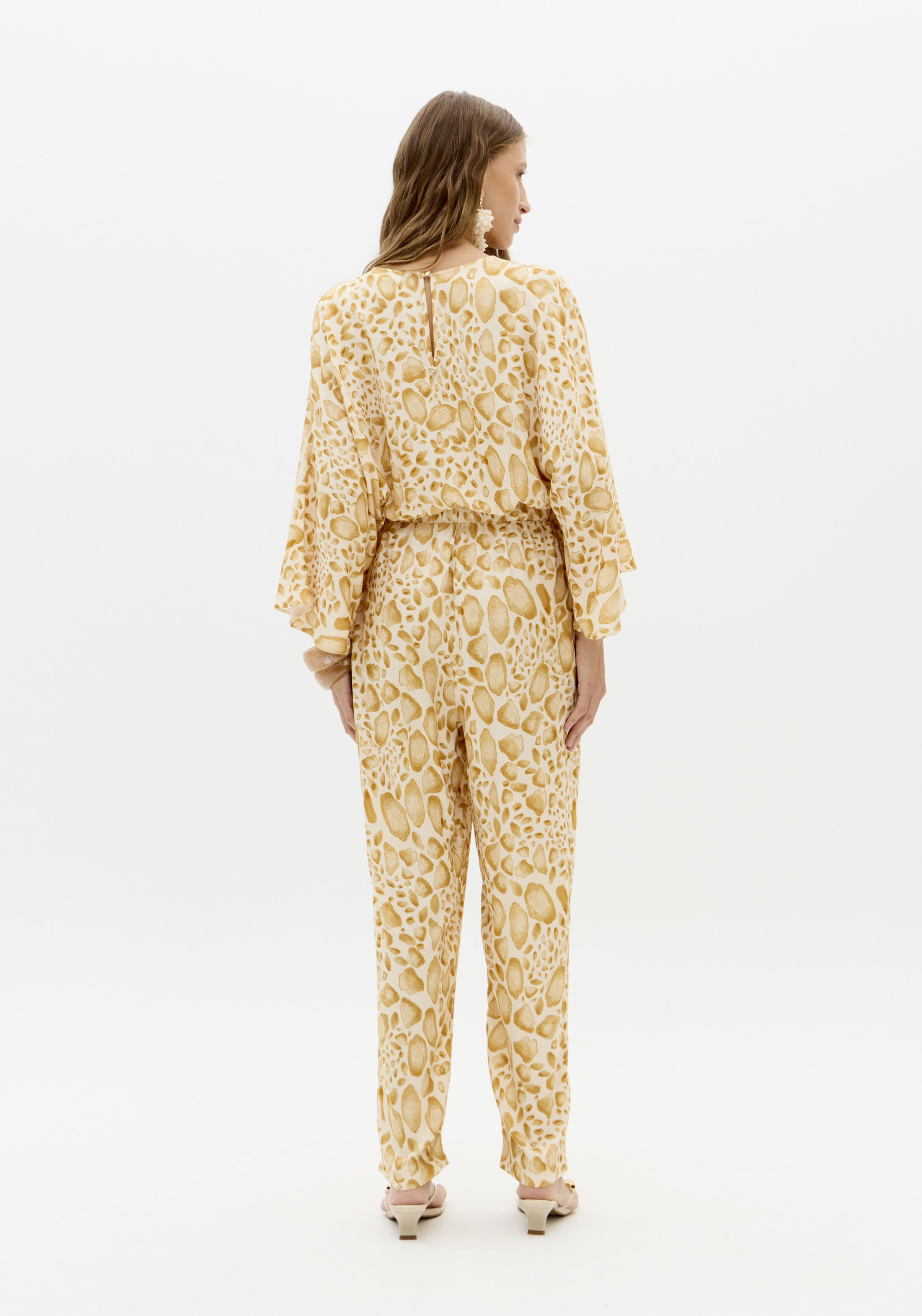 Macacão TURTLE Bege - Lança Perfume  3