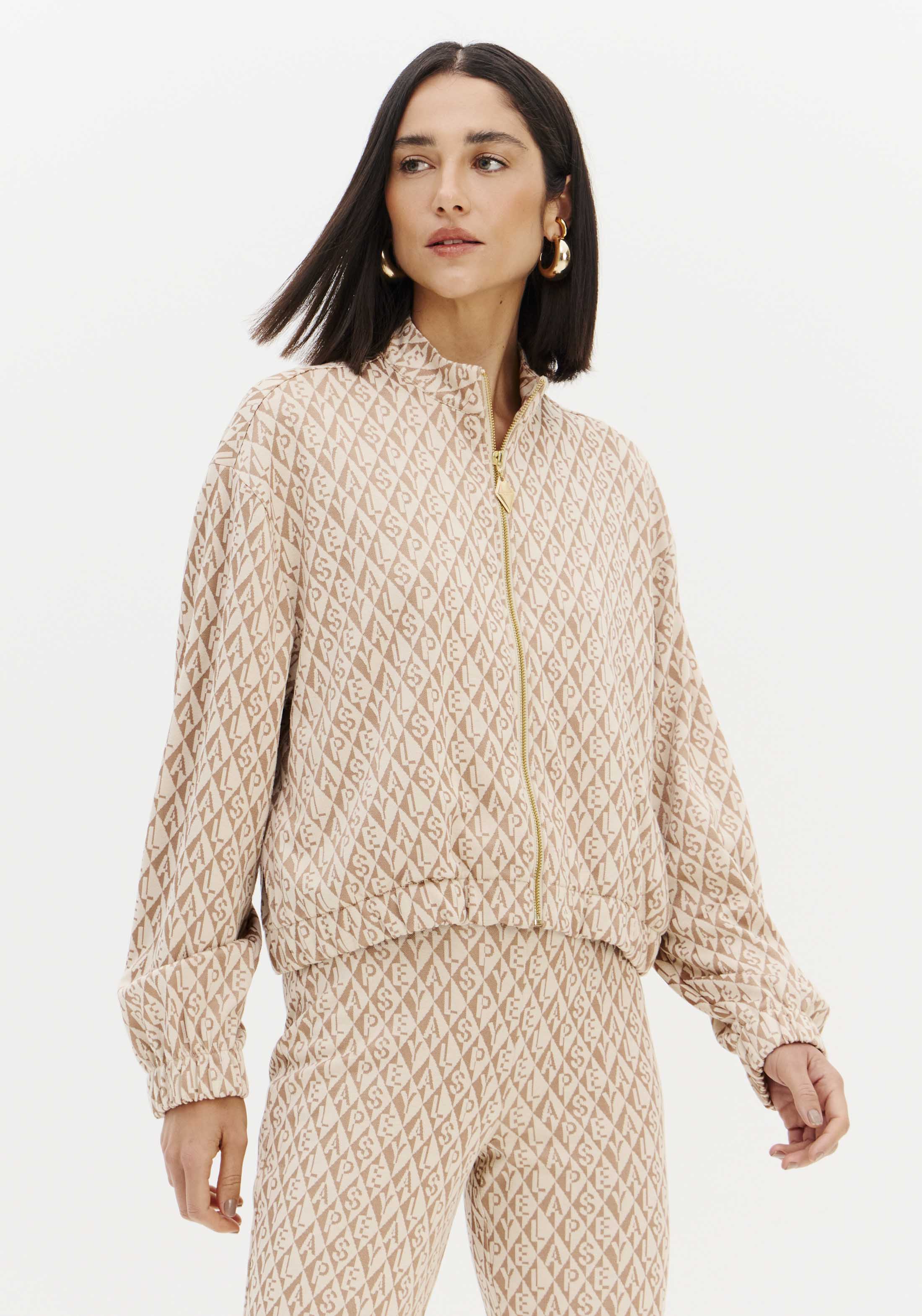 Casaco Monograma Bege - Lança Perfume 1