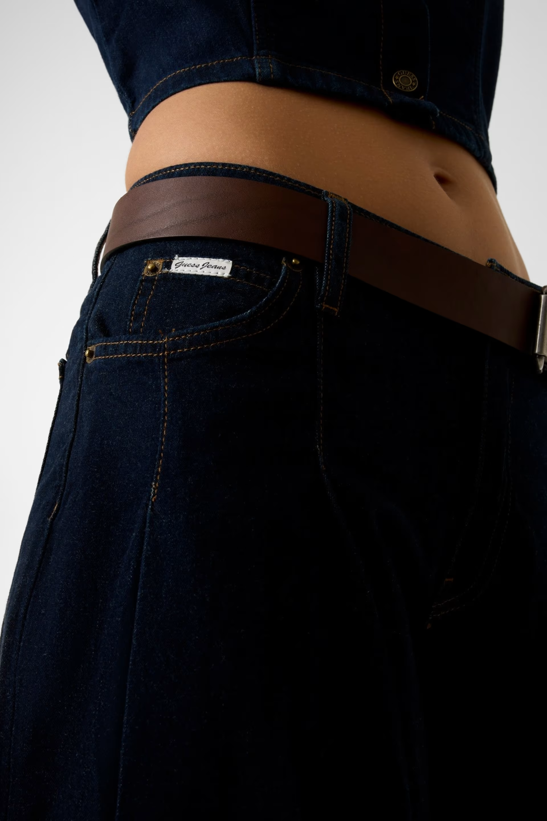 Calções Compridos Ganga Escura - Guess  4