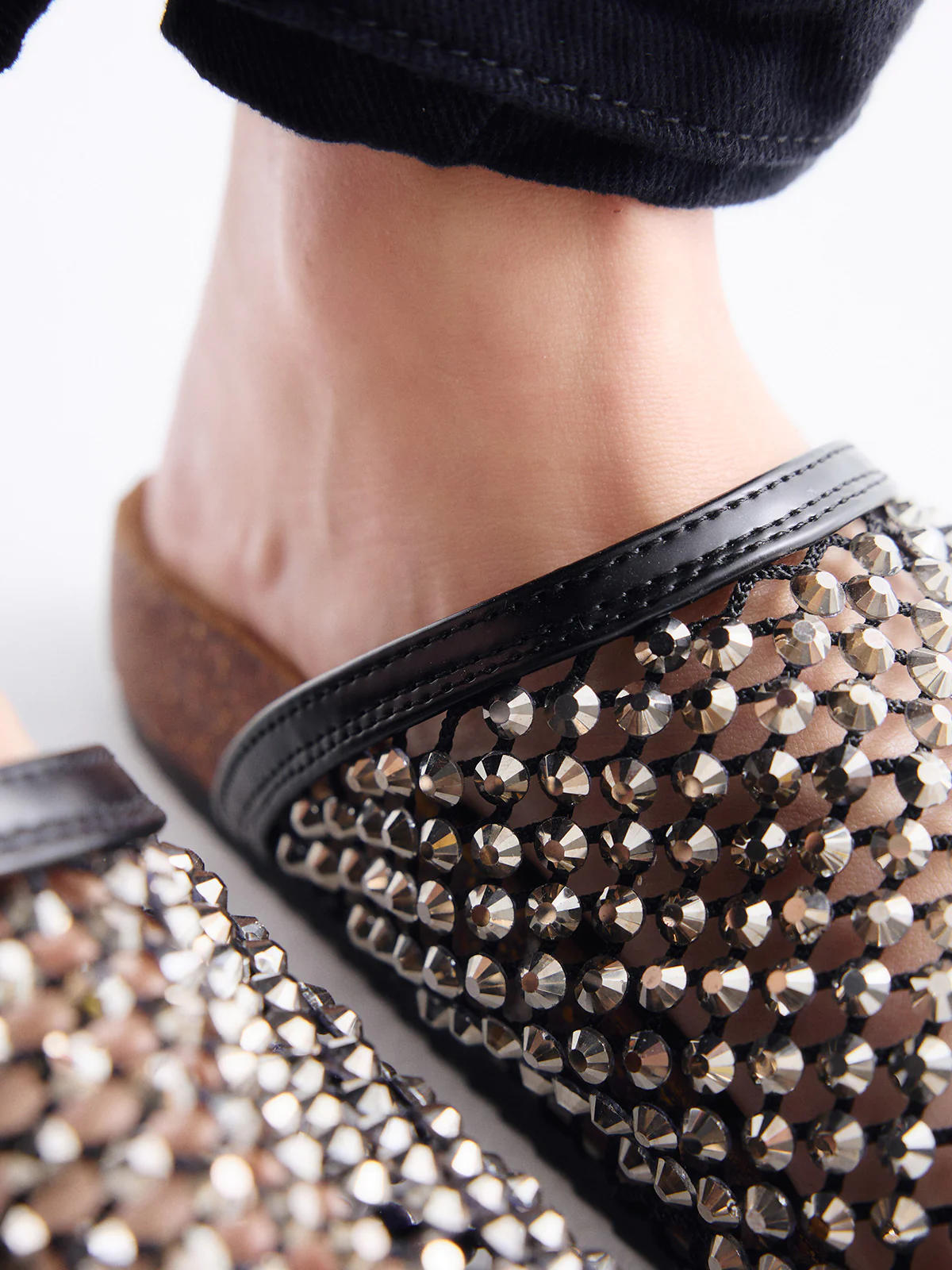 Galavanta YB25C58-1 em Strass Preto - EXÉ 5