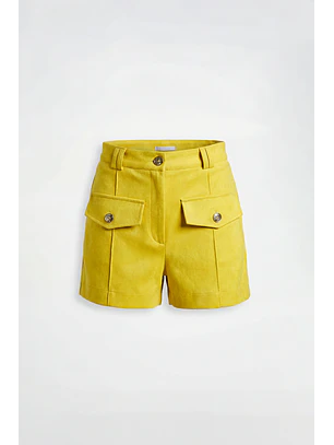 Calções em Suede Amarelo - SAHOCO