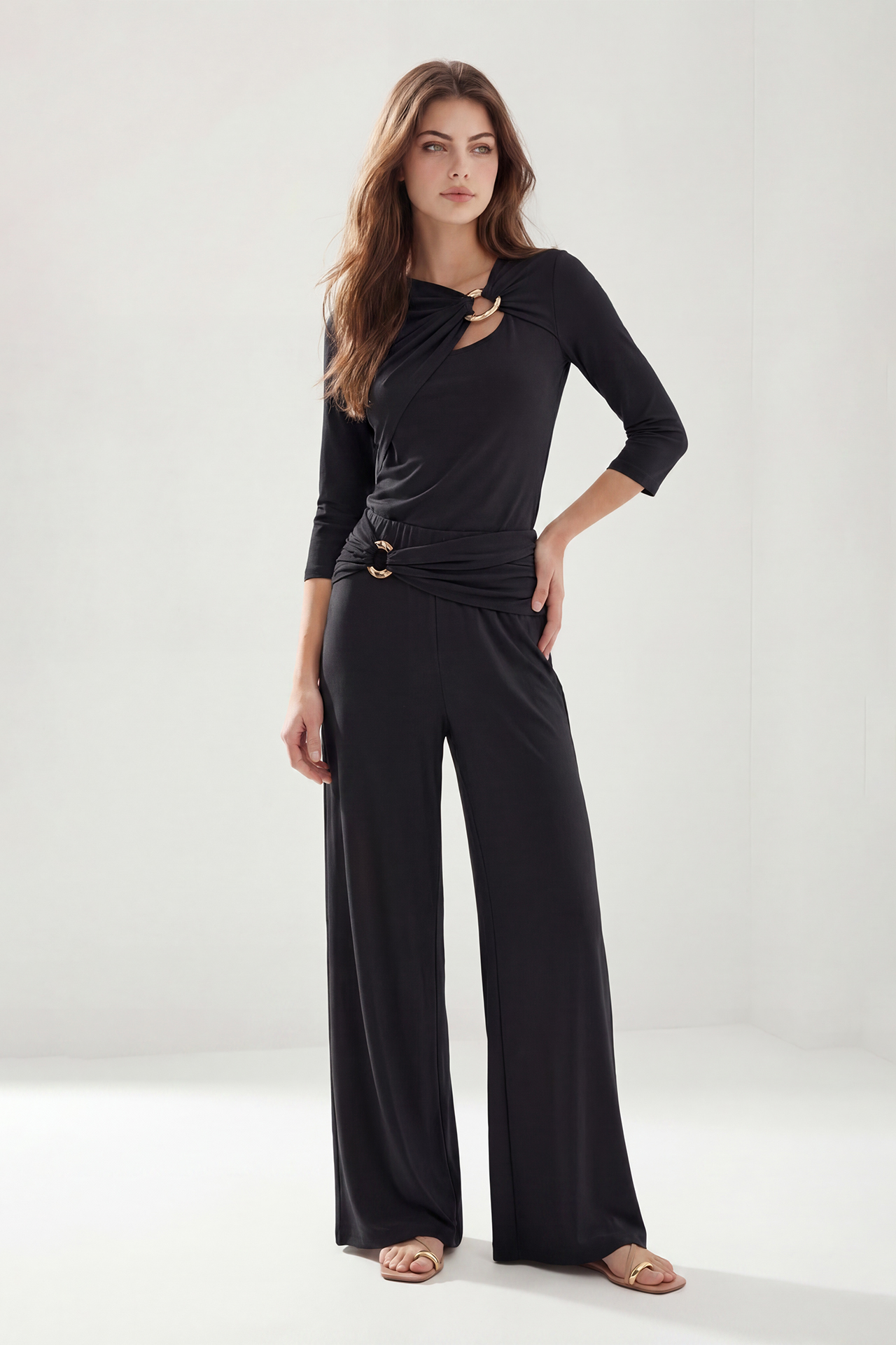 Calças Largas com Aplicação Preto - SAHOCO 2