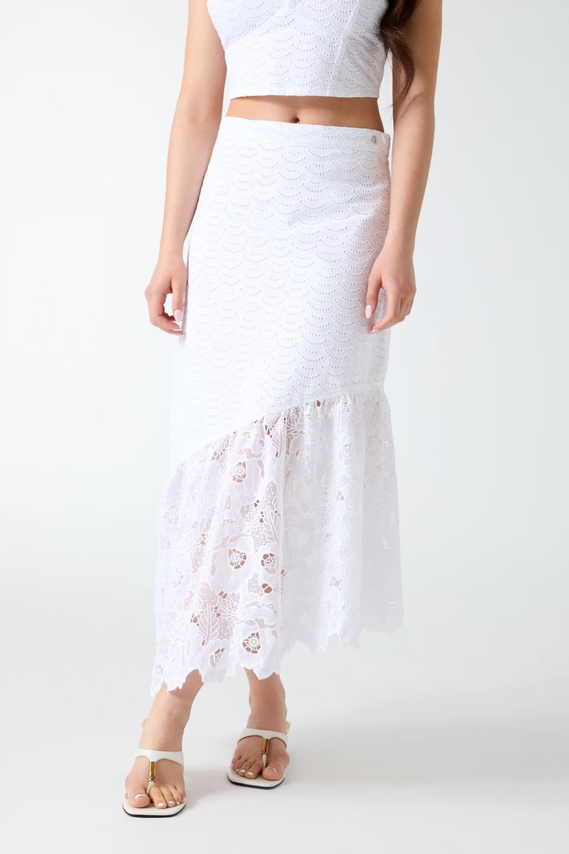 Saia Comprida SHARON em Renda Branco - Guess  1