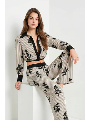 Camisa com Riscas e Flores Preto e Branco - SAHOCO