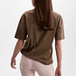 T-shirt 𝗠𝗔𝗥𝗜𝗟𝗬𝗡 𝗠𝗢𝗡𝗥𝗢𝗘 Smile Castanho - Guess - Thumbnail 5