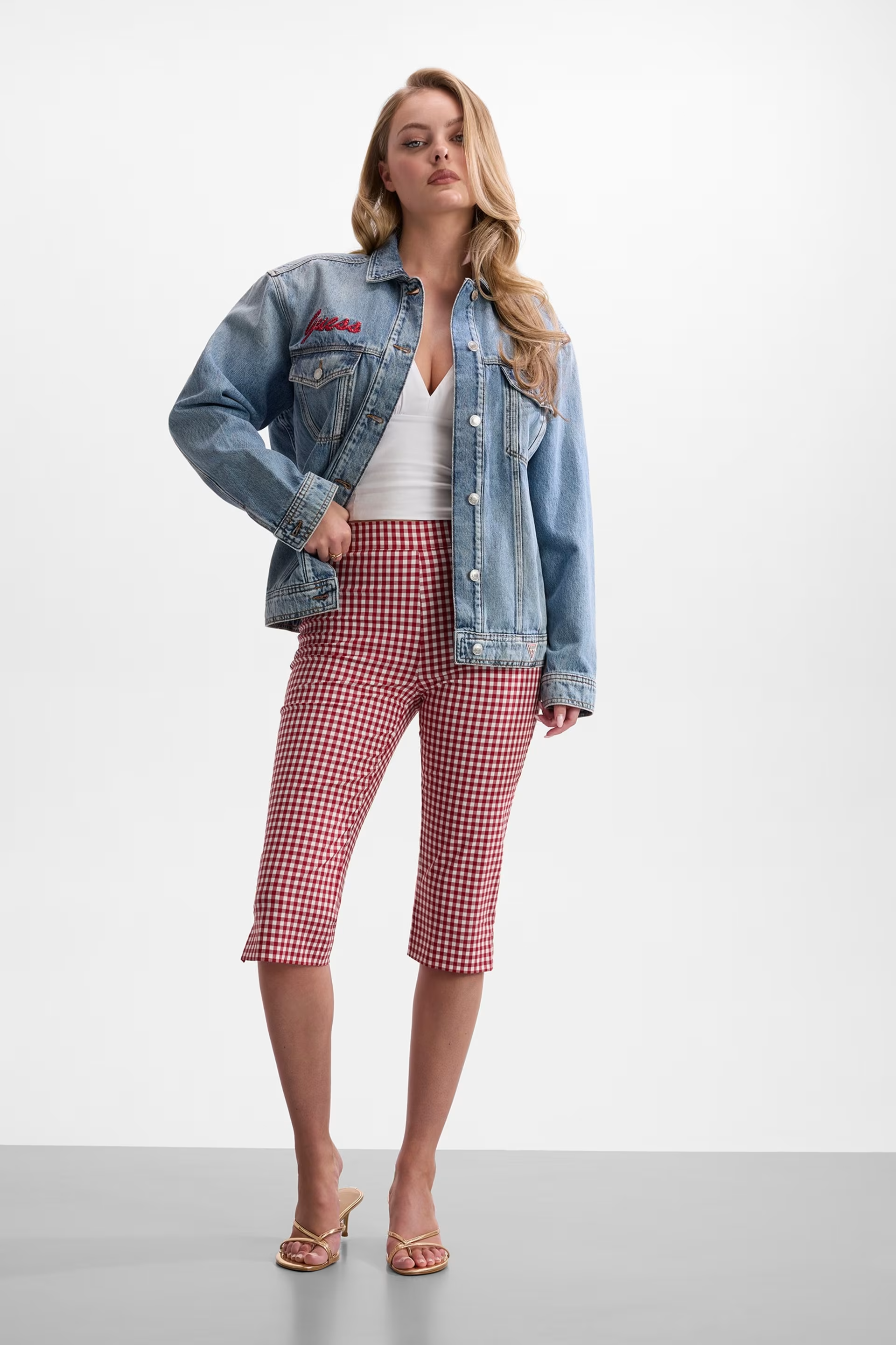 Calças Capri 𝗠𝗔𝗥𝗜𝗟𝗬𝗡 𝗠𝗢𝗡𝗥𝗢𝗘 Vichy Vermelho - Guess 5