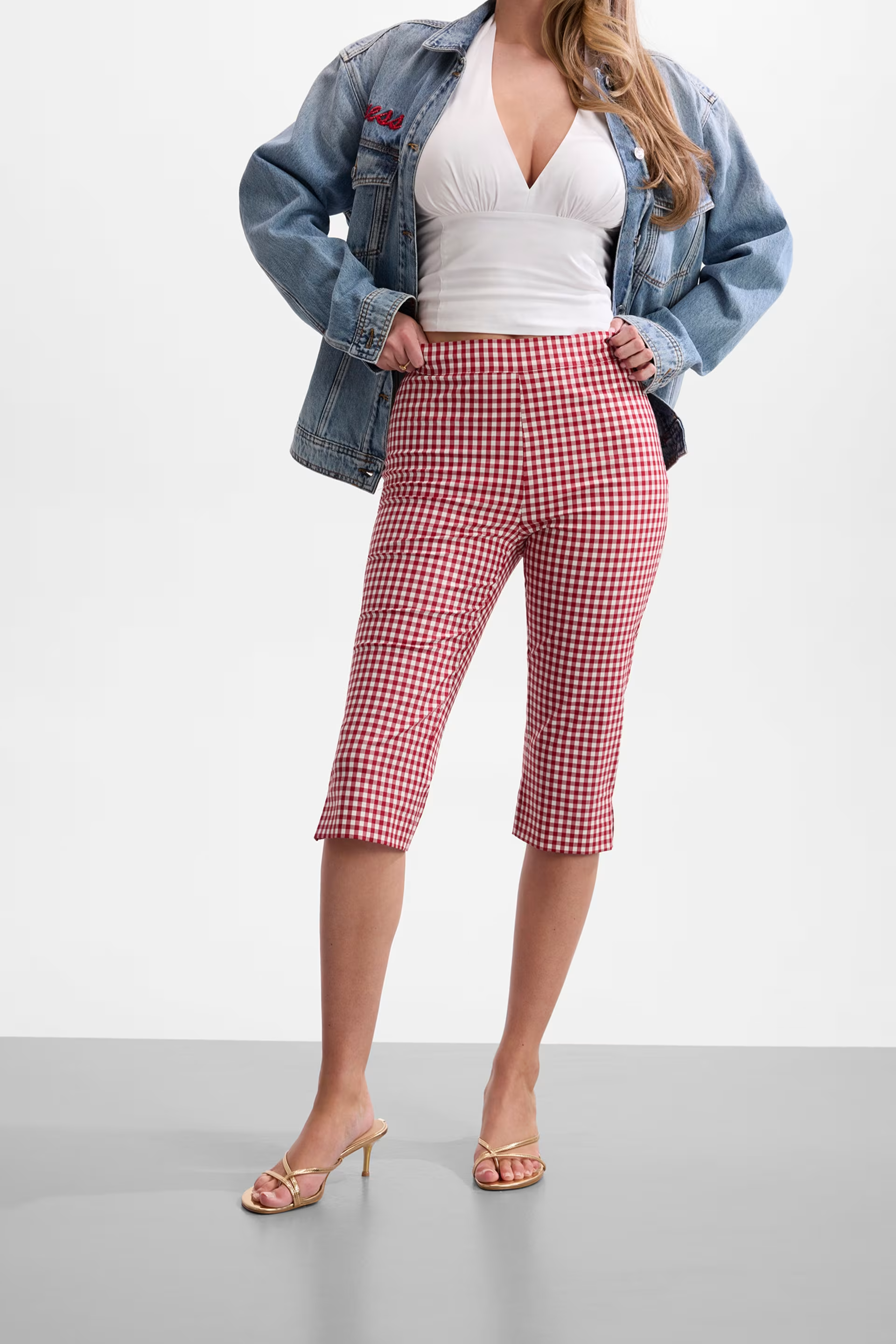 Calças Capri 𝗠𝗔𝗥𝗜𝗟𝗬𝗡 𝗠𝗢𝗡𝗥𝗢𝗘 Vichy Vermelho - Guess 7