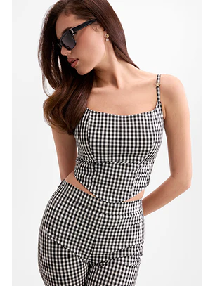 Top 𝗠𝗔𝗥𝗜𝗟𝗬𝗡 𝗠𝗢𝗡𝗥𝗢𝗘 Vichy Preto - Guess 
