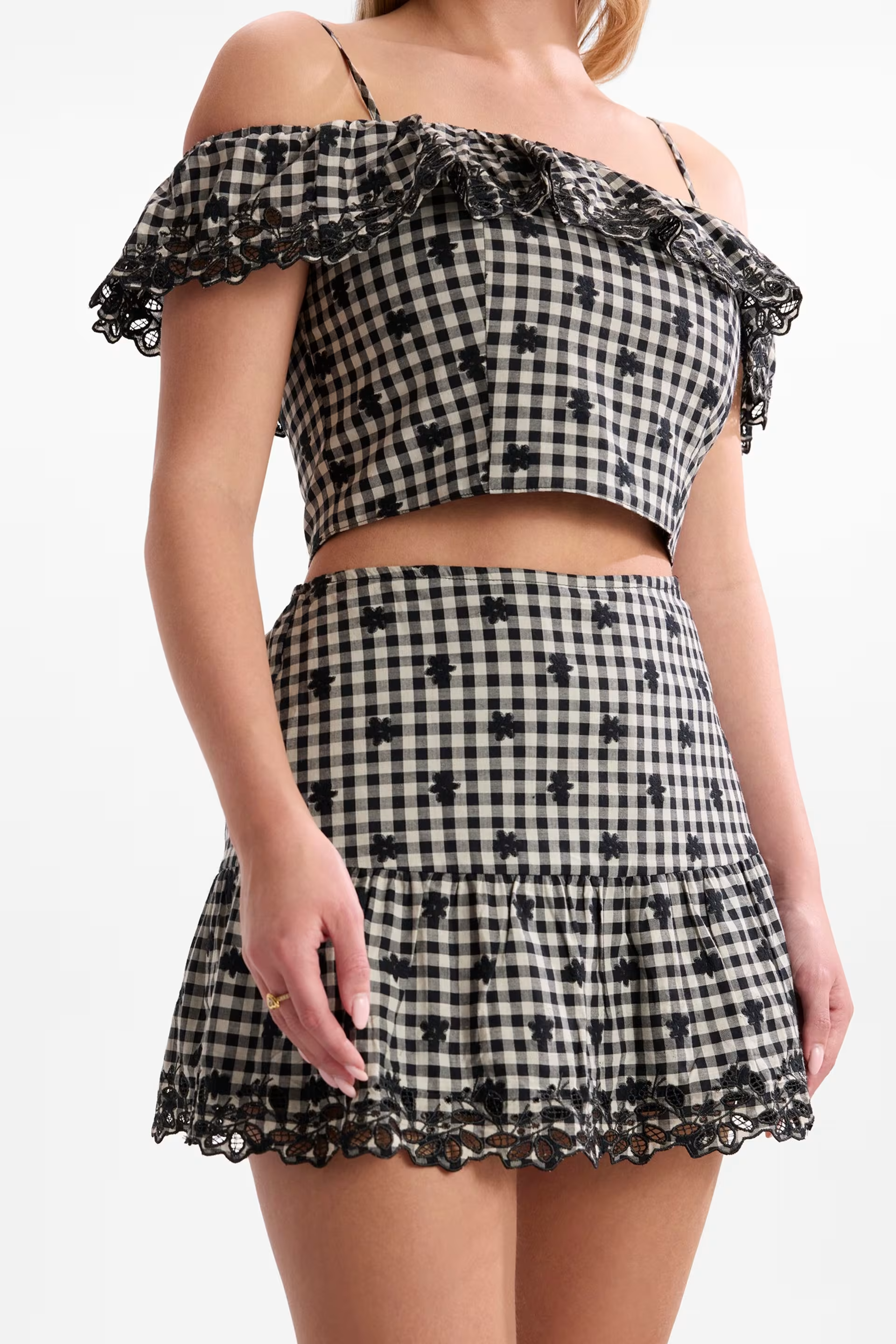 Top 𝗠𝗔𝗥𝗜𝗟𝗬𝗡 𝗠𝗢𝗡𝗥𝗢𝗘 Xadrez Preto - Guess 7