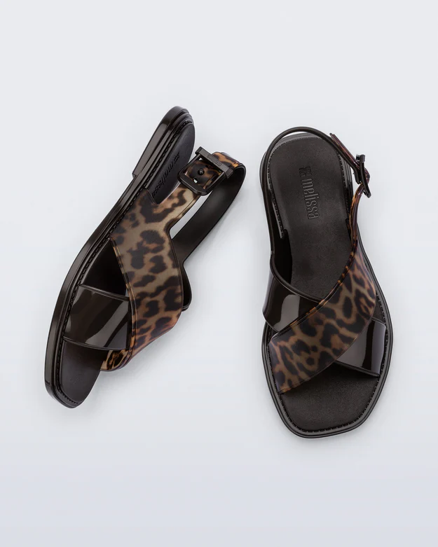 Sandália Cleo Sandal Castanho - Melissa  2