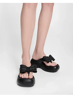 Chinelos de Platafoma Free Fuzzy Preto - Melissa