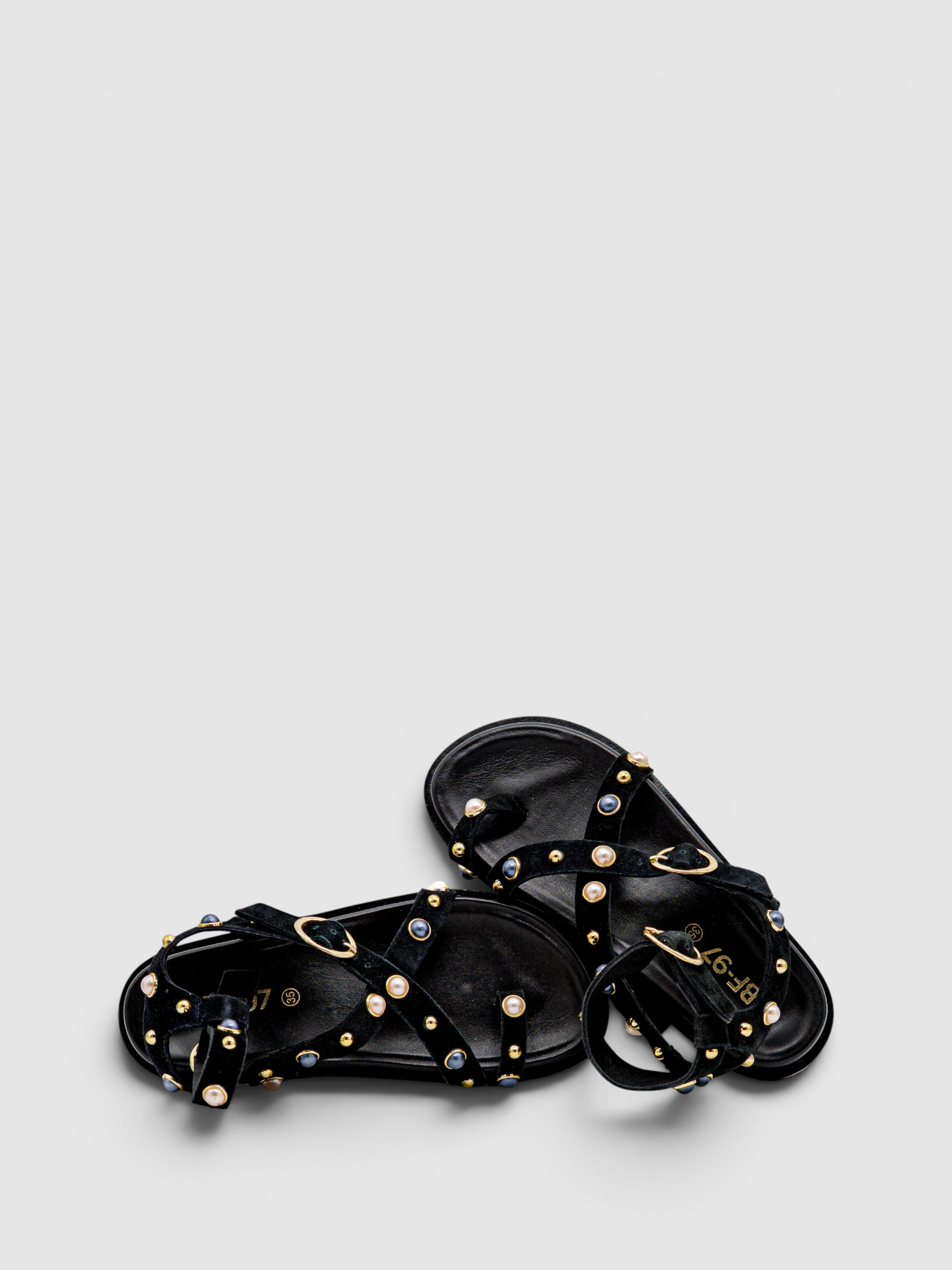 Sandália com Tachas Bali 300 Preto - ABF-97  2