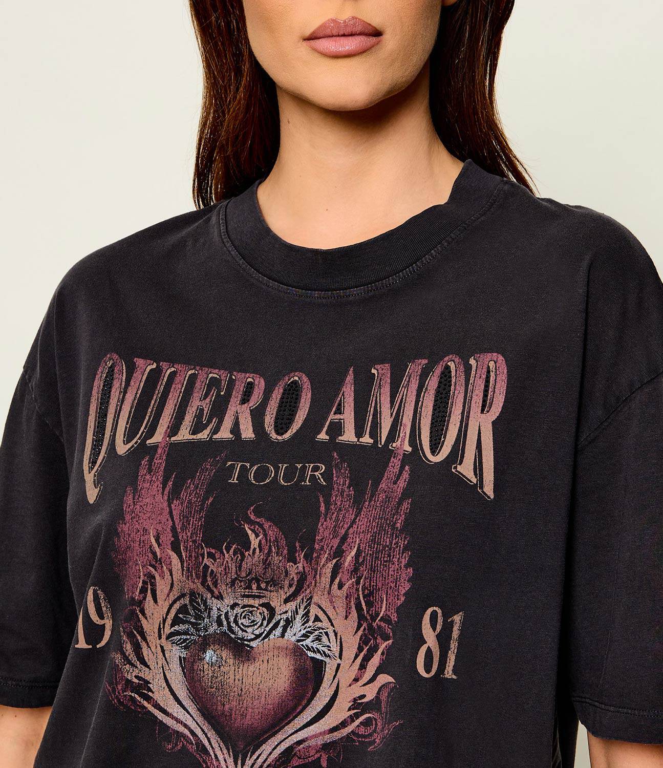 T-shirt QUIERO AMOR Preto - Guess  4