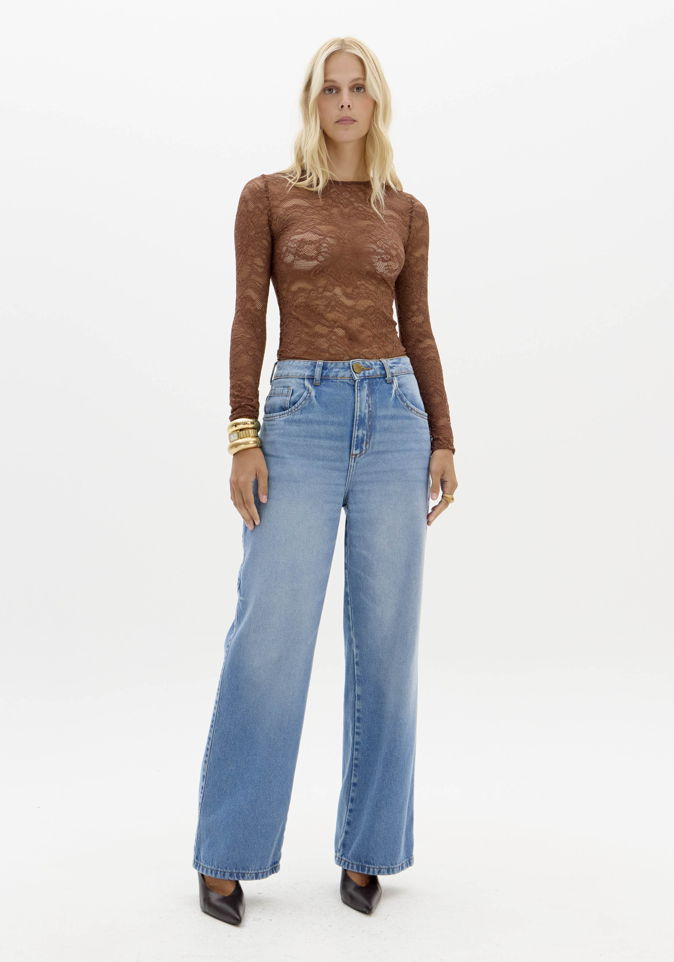 Blusa em Renda LAISE LYON Castanho - Lança Perfume   4