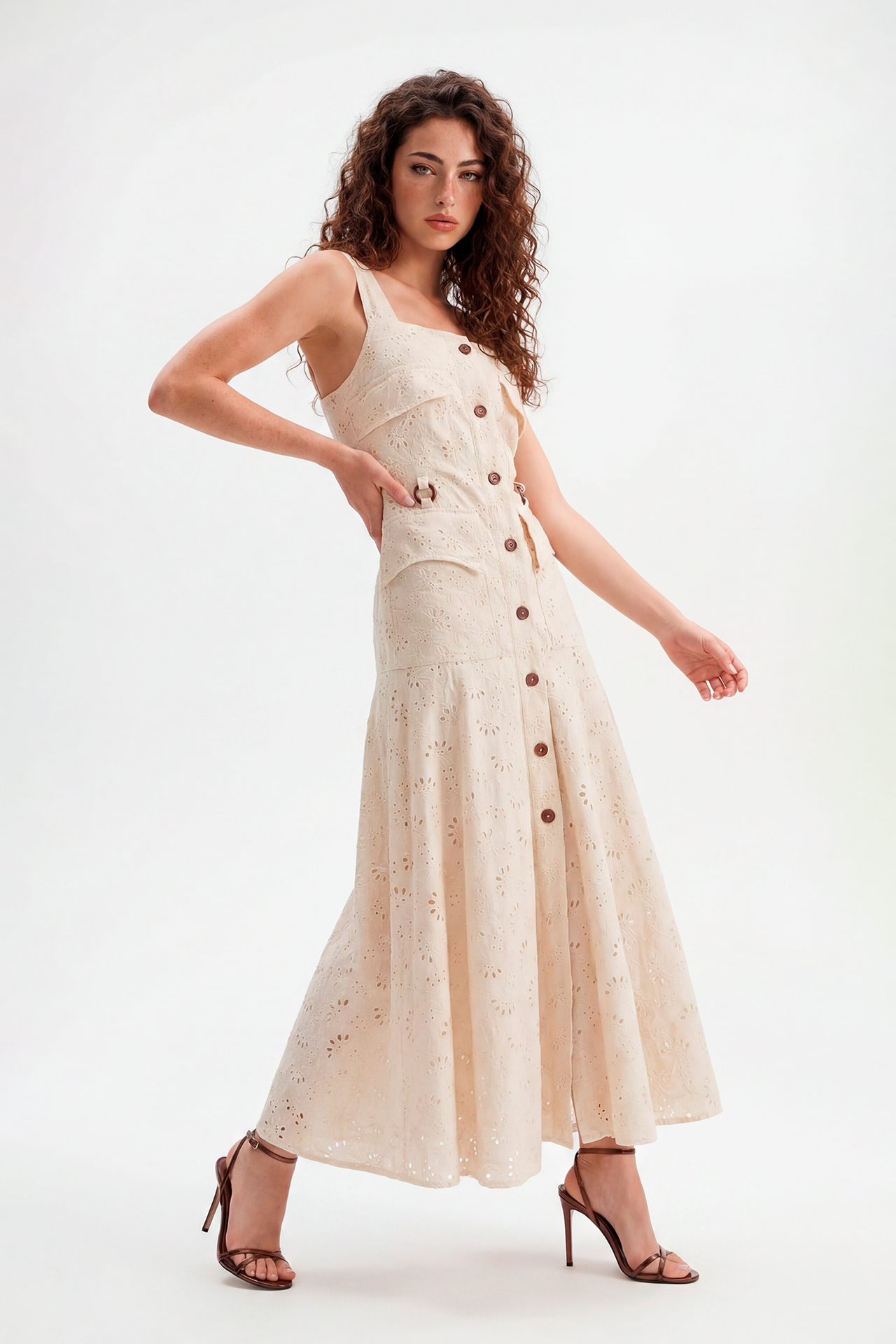 Vestido Celeste Bordado Inglês Bege - SAHOCO 1