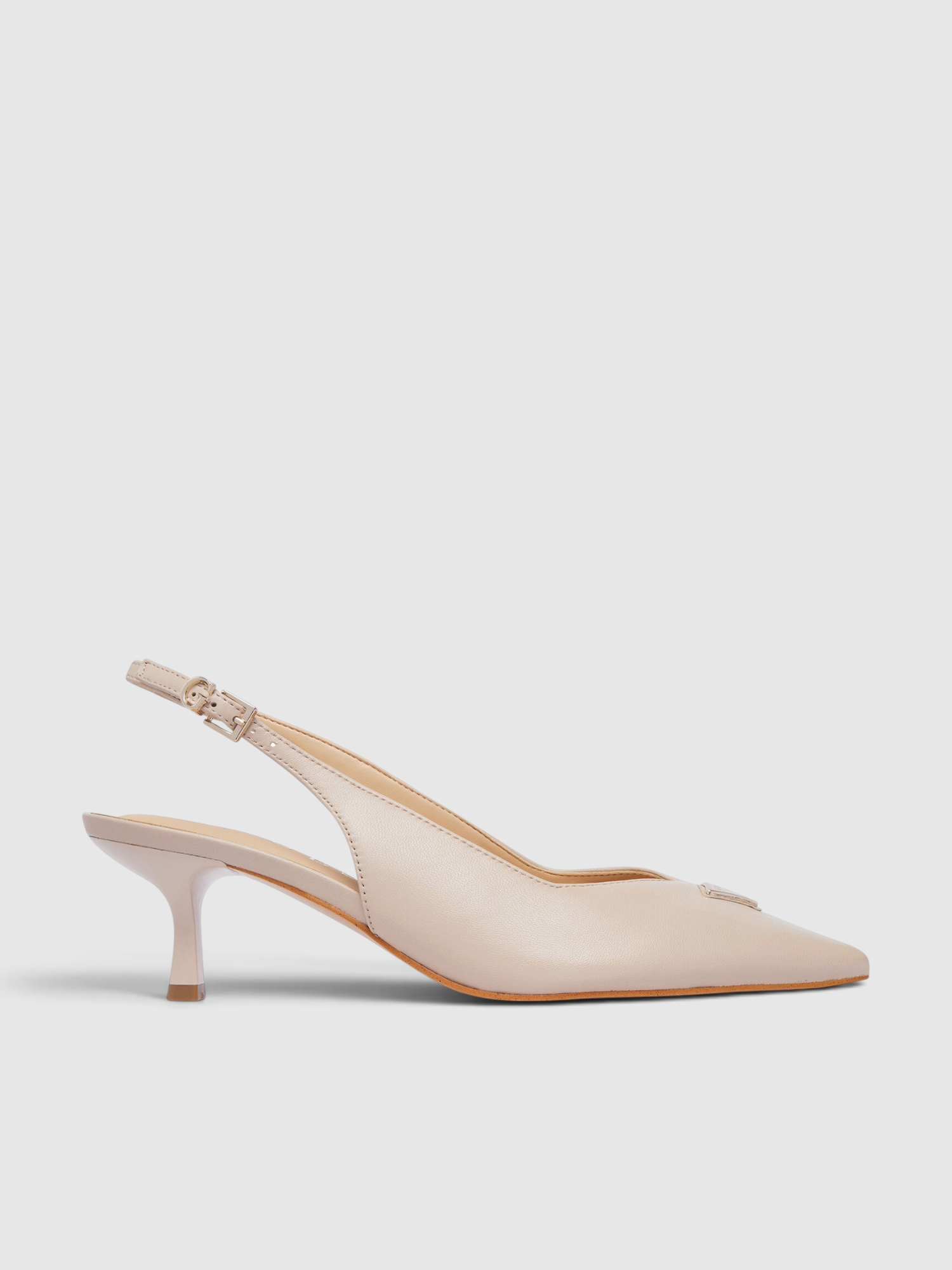 Sapato Salto Baixo YANNICKE 2 Bege - Guess  1