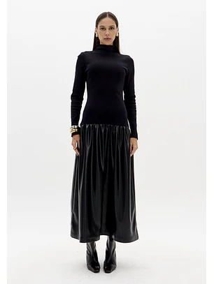 Vestido Comprido com Ecopele Preto - Lança Perfume