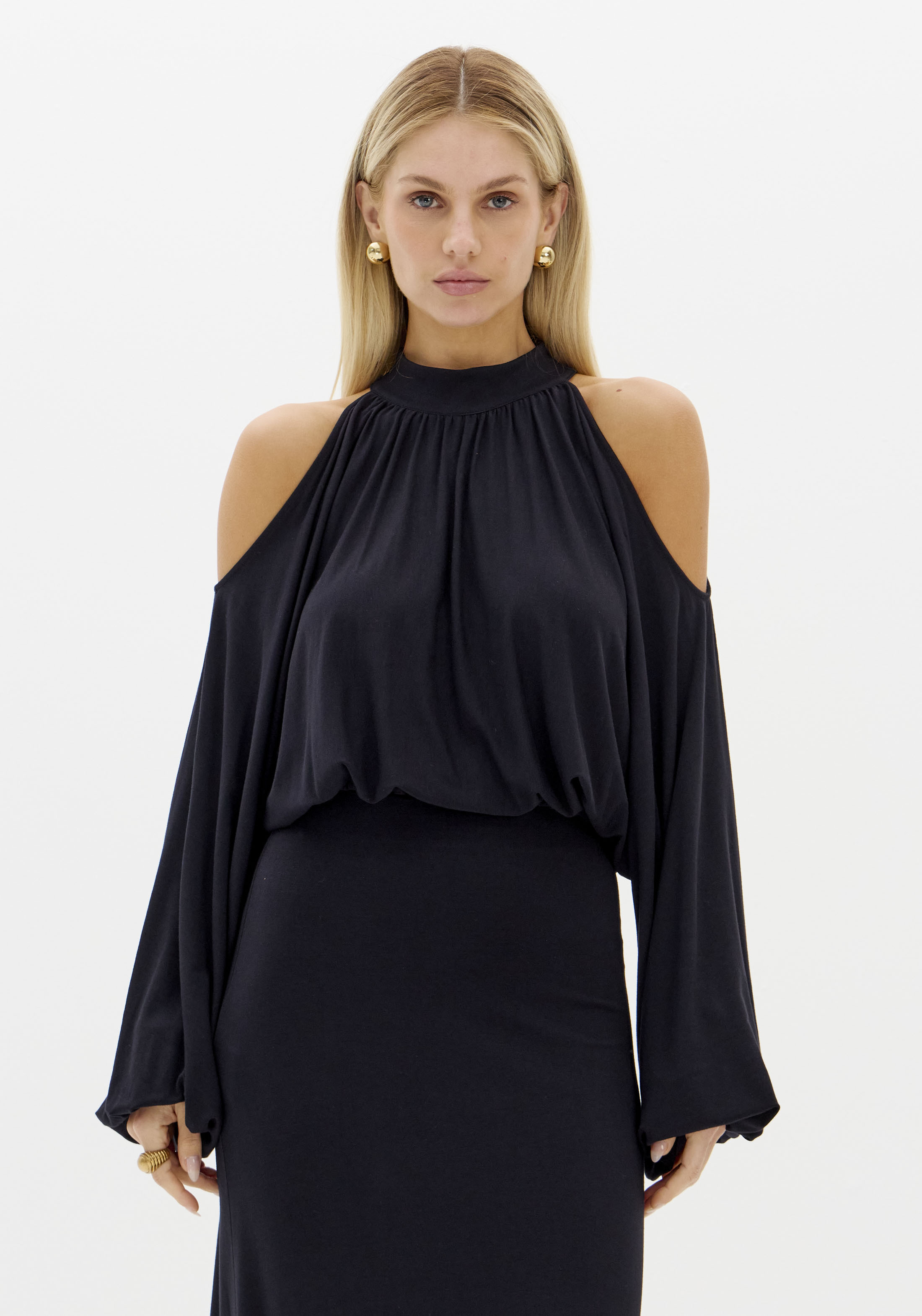 Blusa com Mnaga Comprida  Preto - Lança Perfume  1