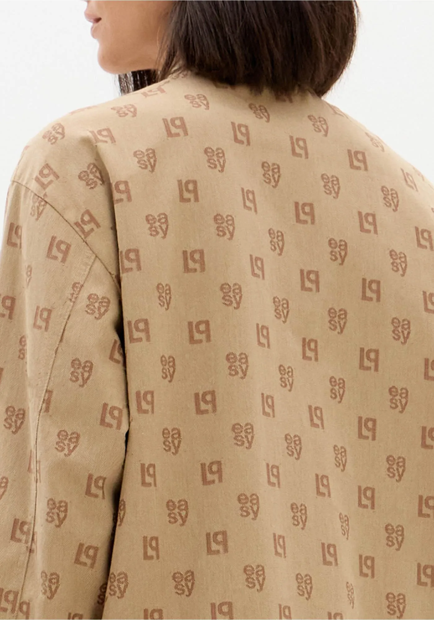 Camisa com Monograma Bege - Lança Perfume  4