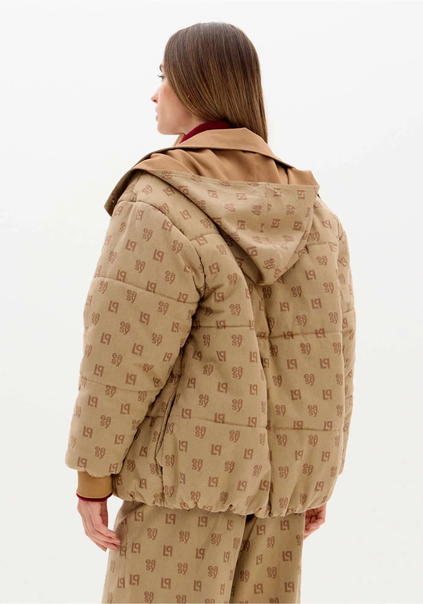 Casaco Puffer Monograma Bege - Lança Perfume 5