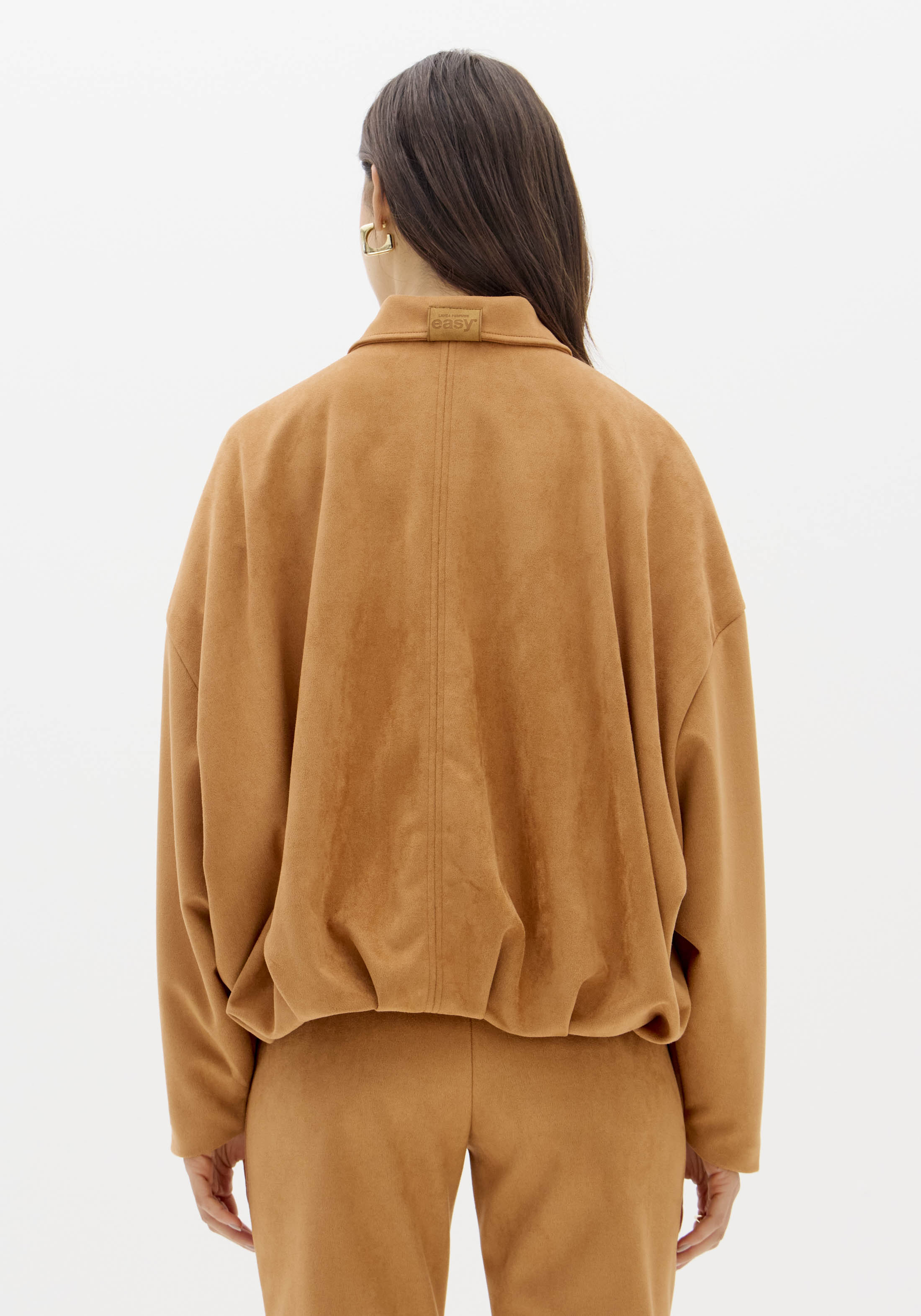 Casaco em Suede Camel - Lança Perfume  3