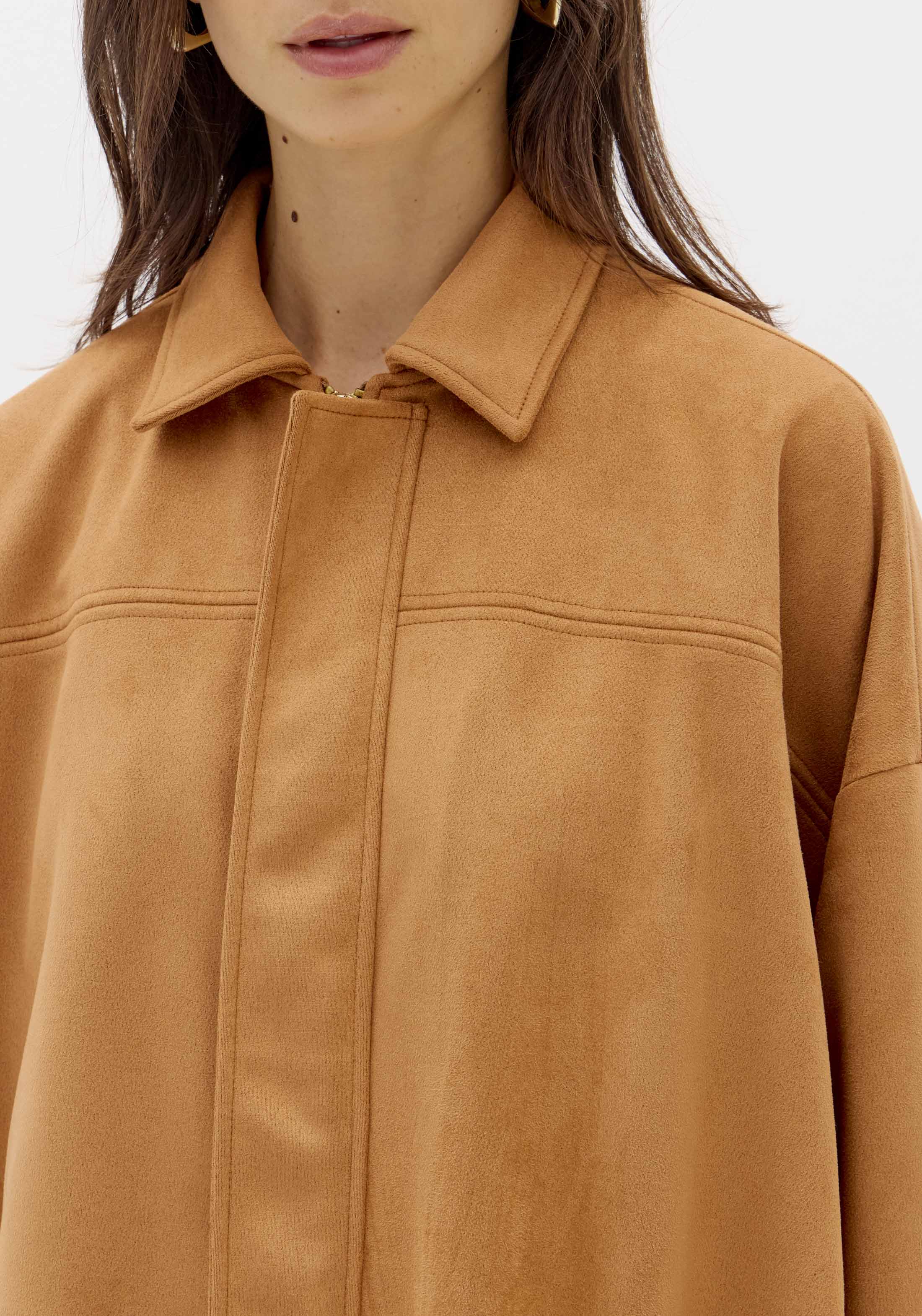 Casaco em Suede Camel - Lança Perfume  4