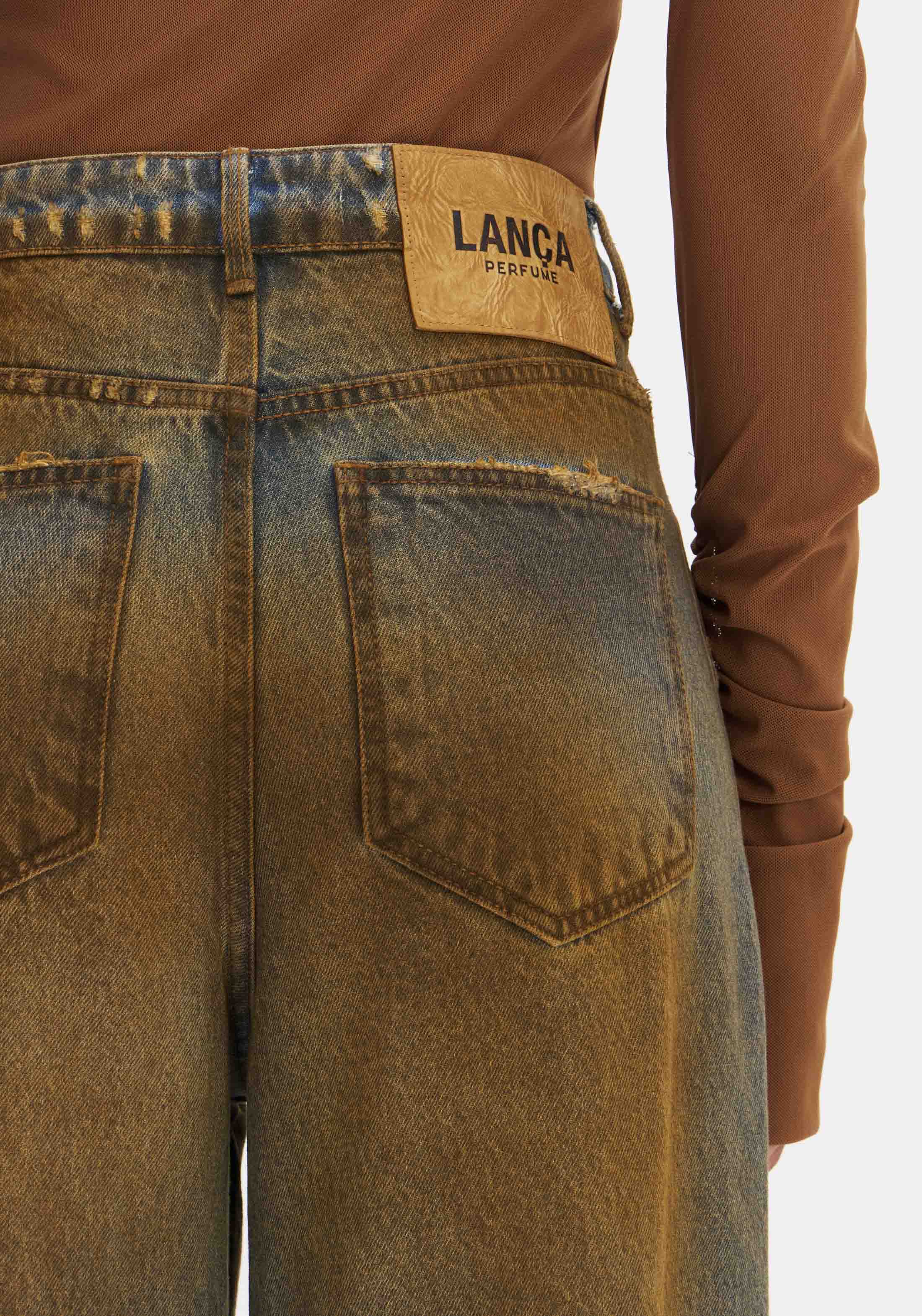 Calças Wide Leg com Lavagem Ferrugem Ganga - Lança Perfume - COPIE 4