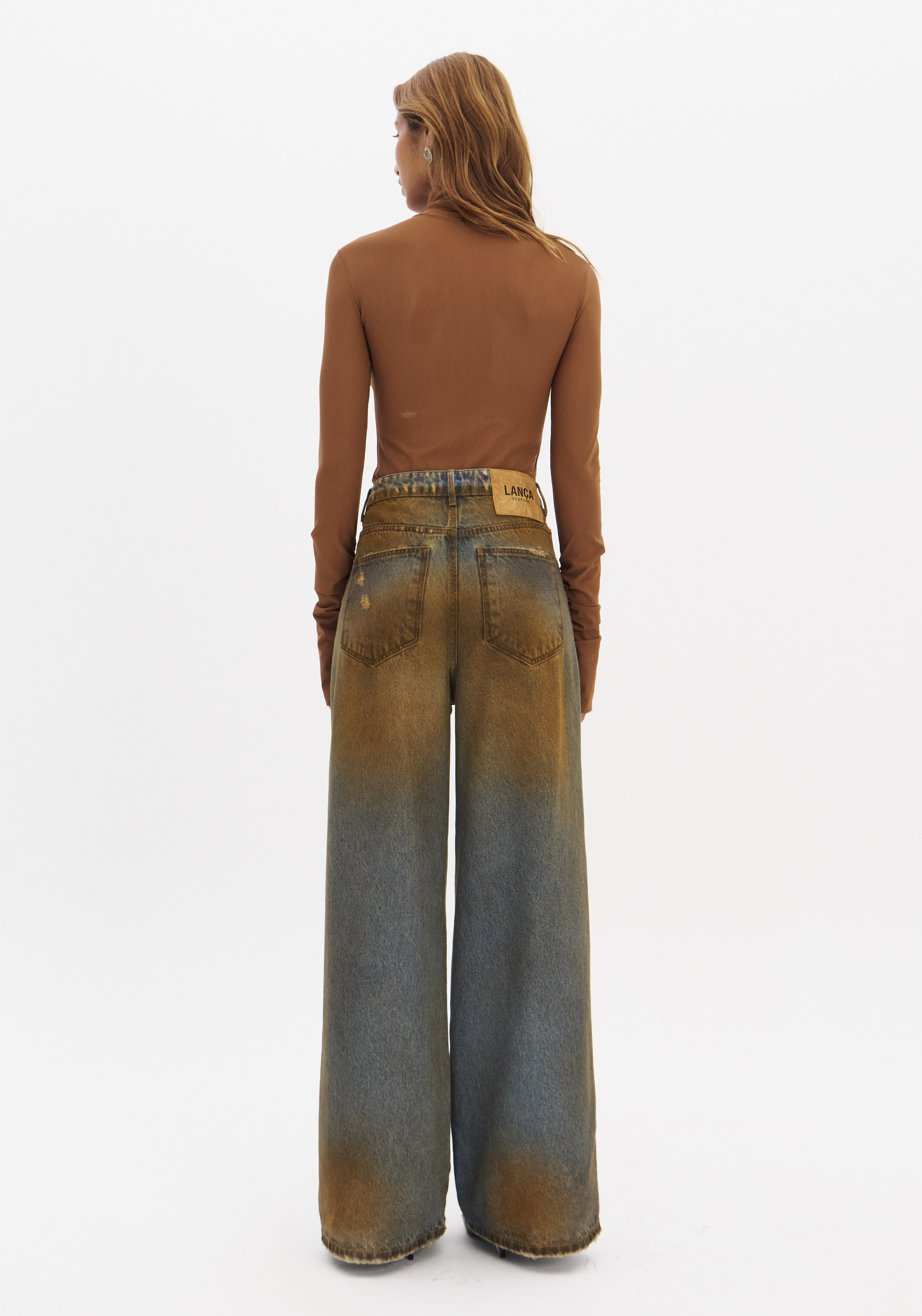 Calças Wide Leg com Lavagem Ferrugem Ganga - Lança Perfume - COPIE 6