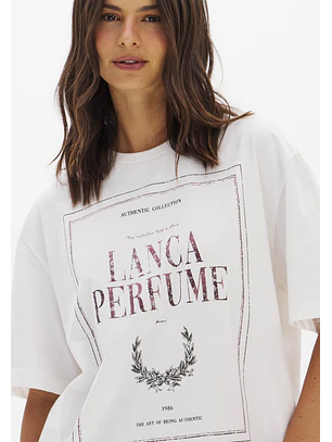 T-shirt Oversized Branca com Bordeaux - Lança Perfume